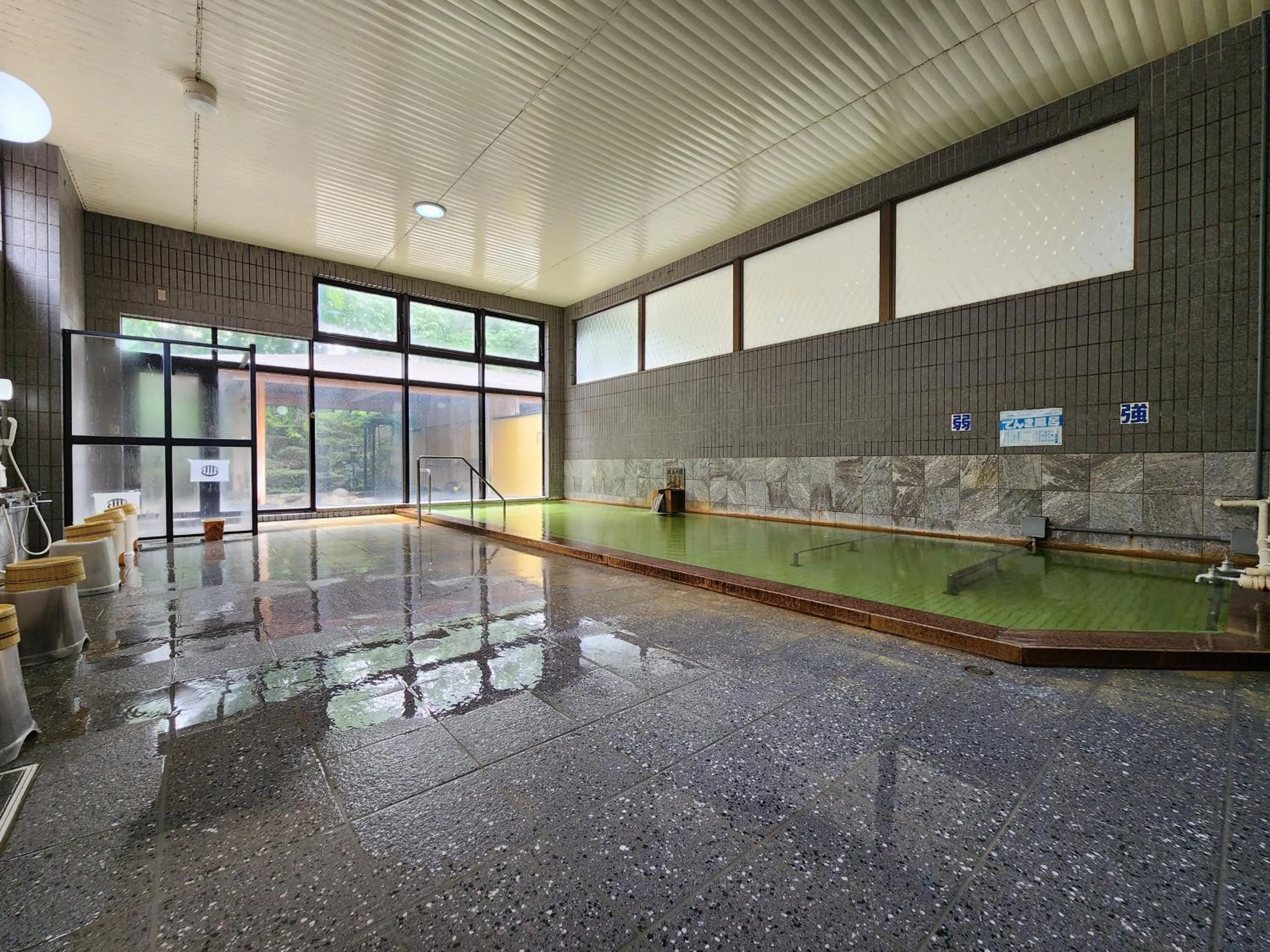 Hot Spring Bath in Shugyoku no Yu Yakushido Onsen