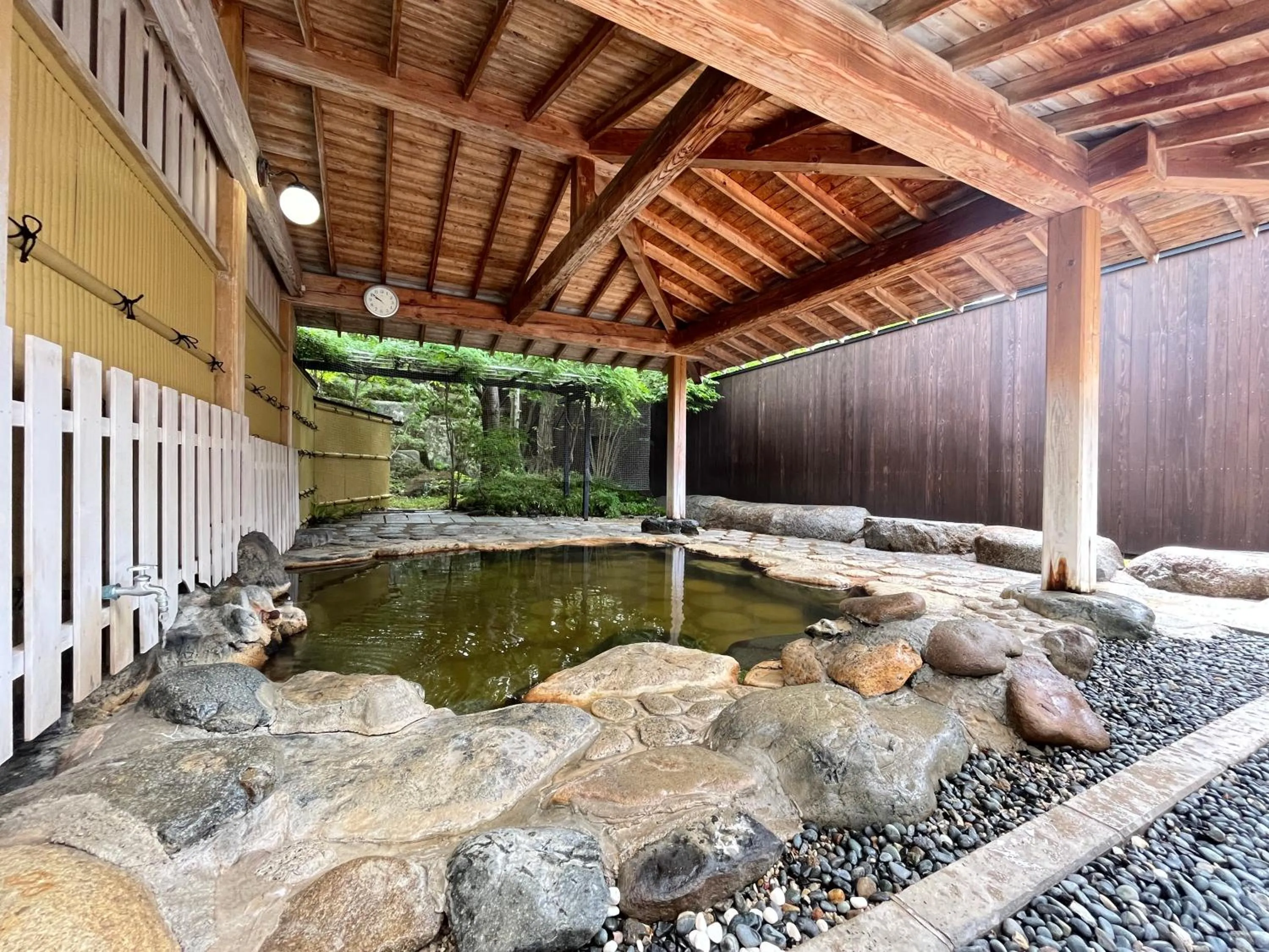 Natural landscape in Shugyoku no Yu Yakushido Onsen