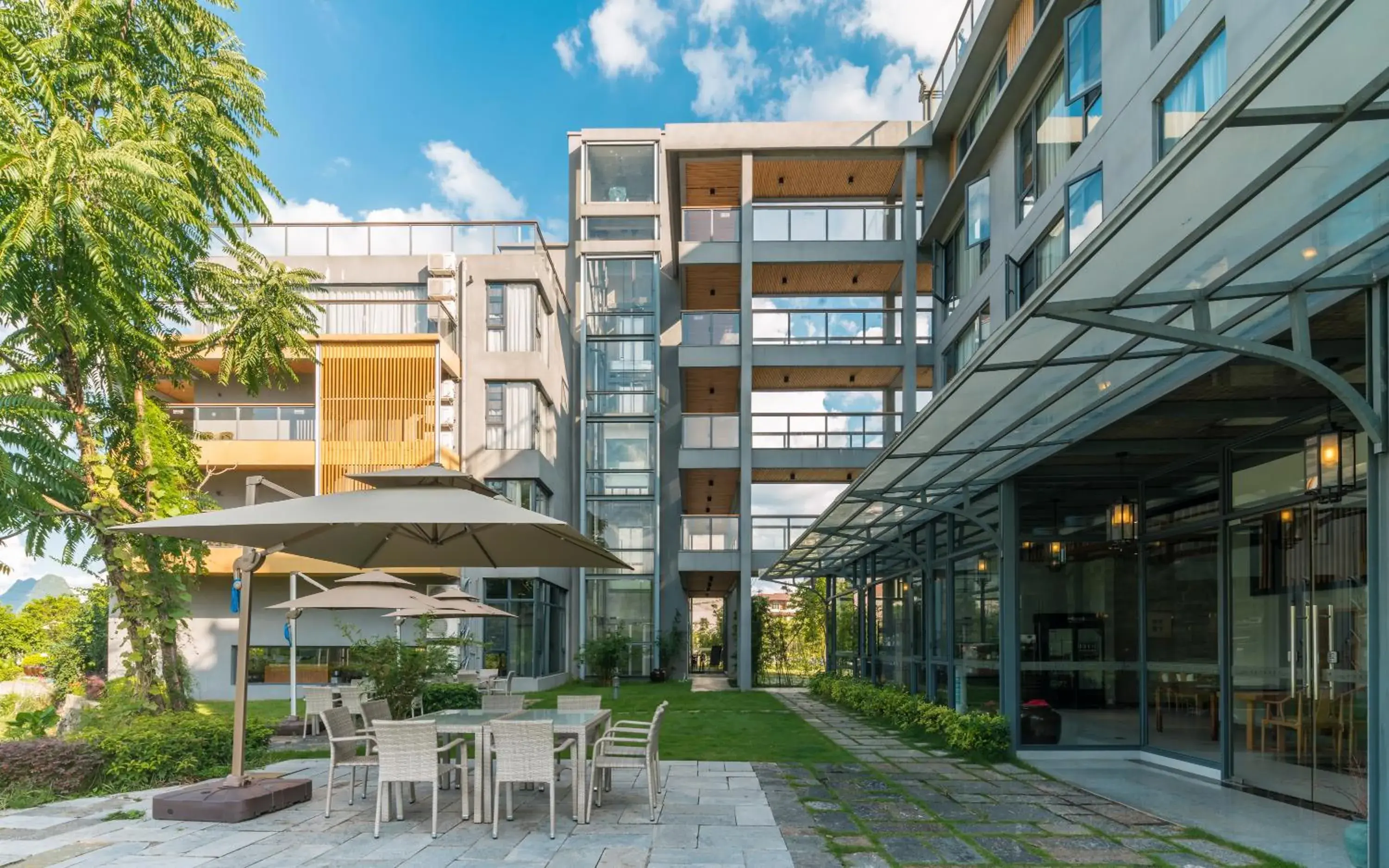 Property building in Yangshuo Zen Garden Resort - Rich Chinese traditional activities Property building in Yangshuo Zen Garden Resort - Rich Chinese traditional activities