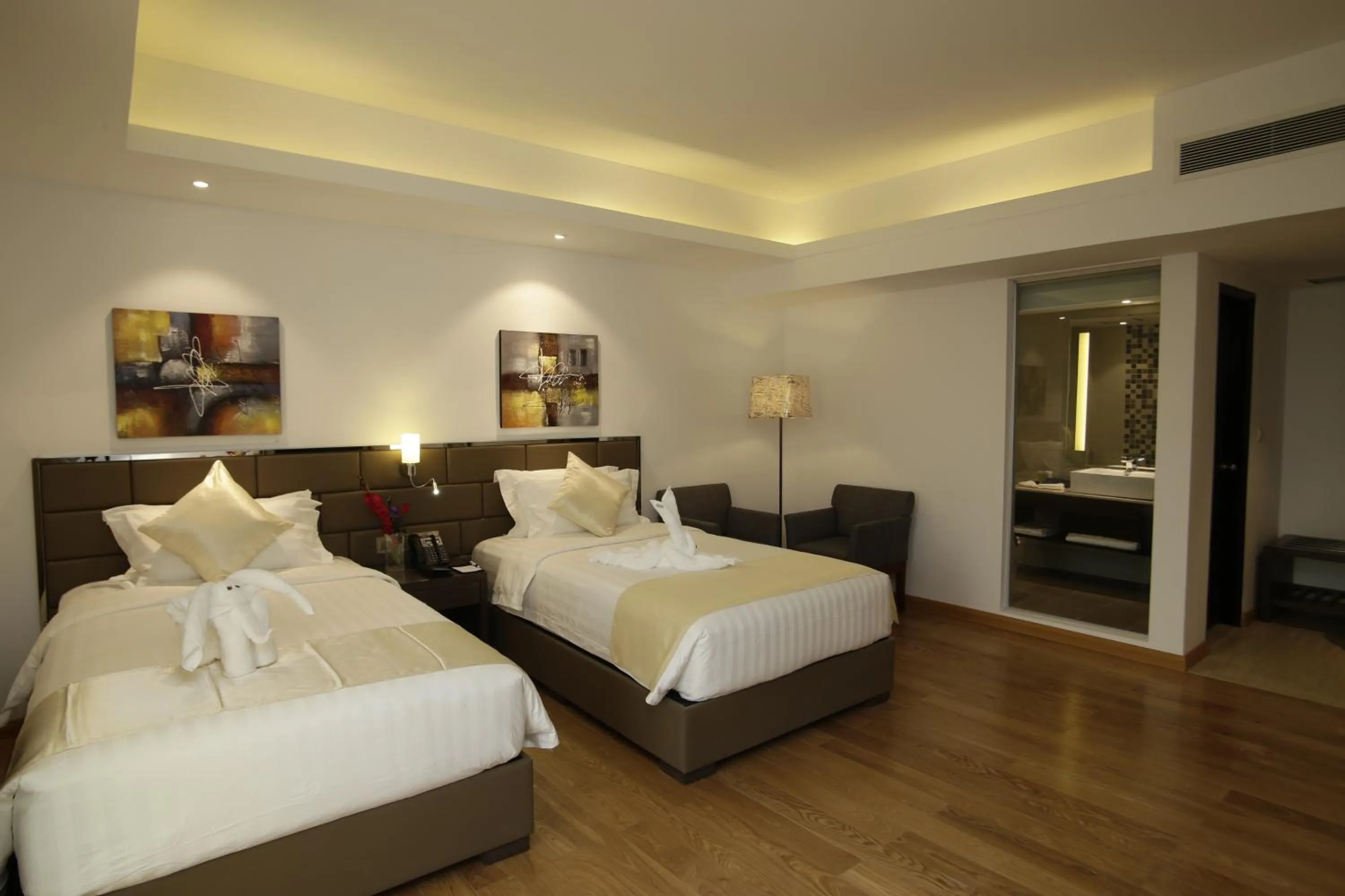 Bed in Golden Tulip The Grandmark-Dhaka