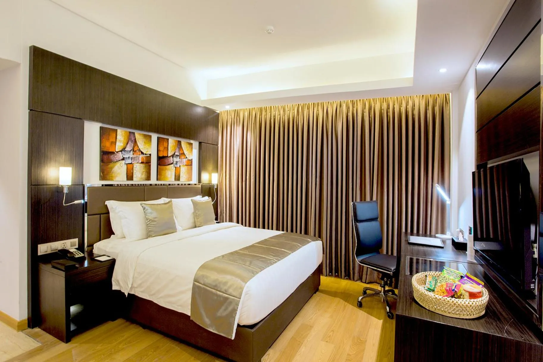 Bed in Golden Tulip The Grandmark-Dhaka