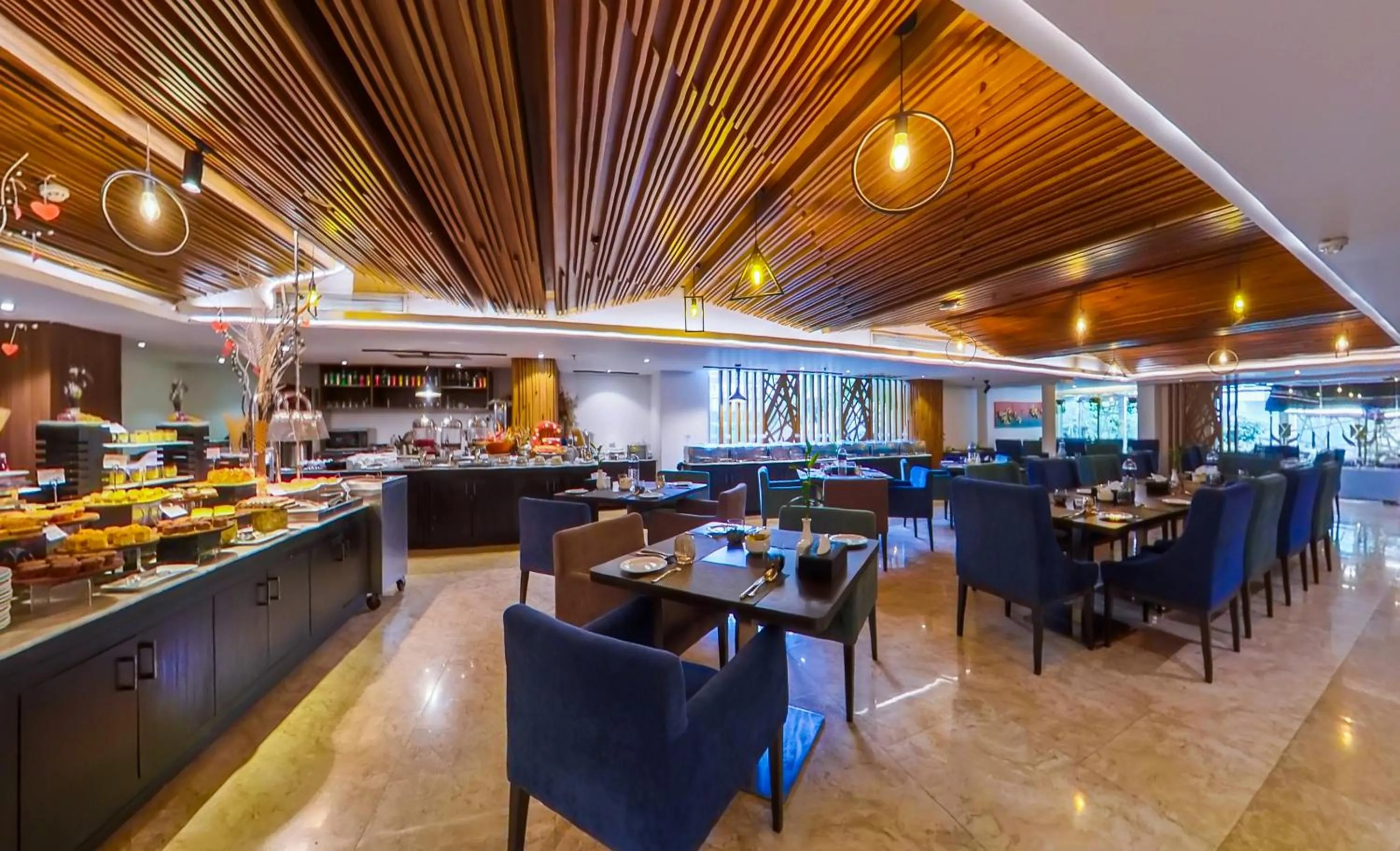 Restaurant/places to eat in Golden Tulip The Grandmark-Dhaka