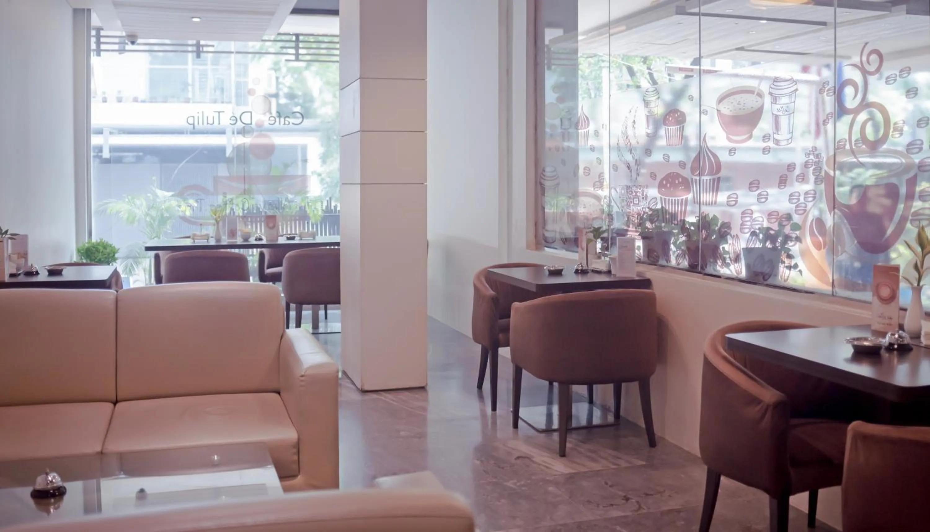 Restaurant/places to eat in Golden Tulip The Grandmark-Dhaka