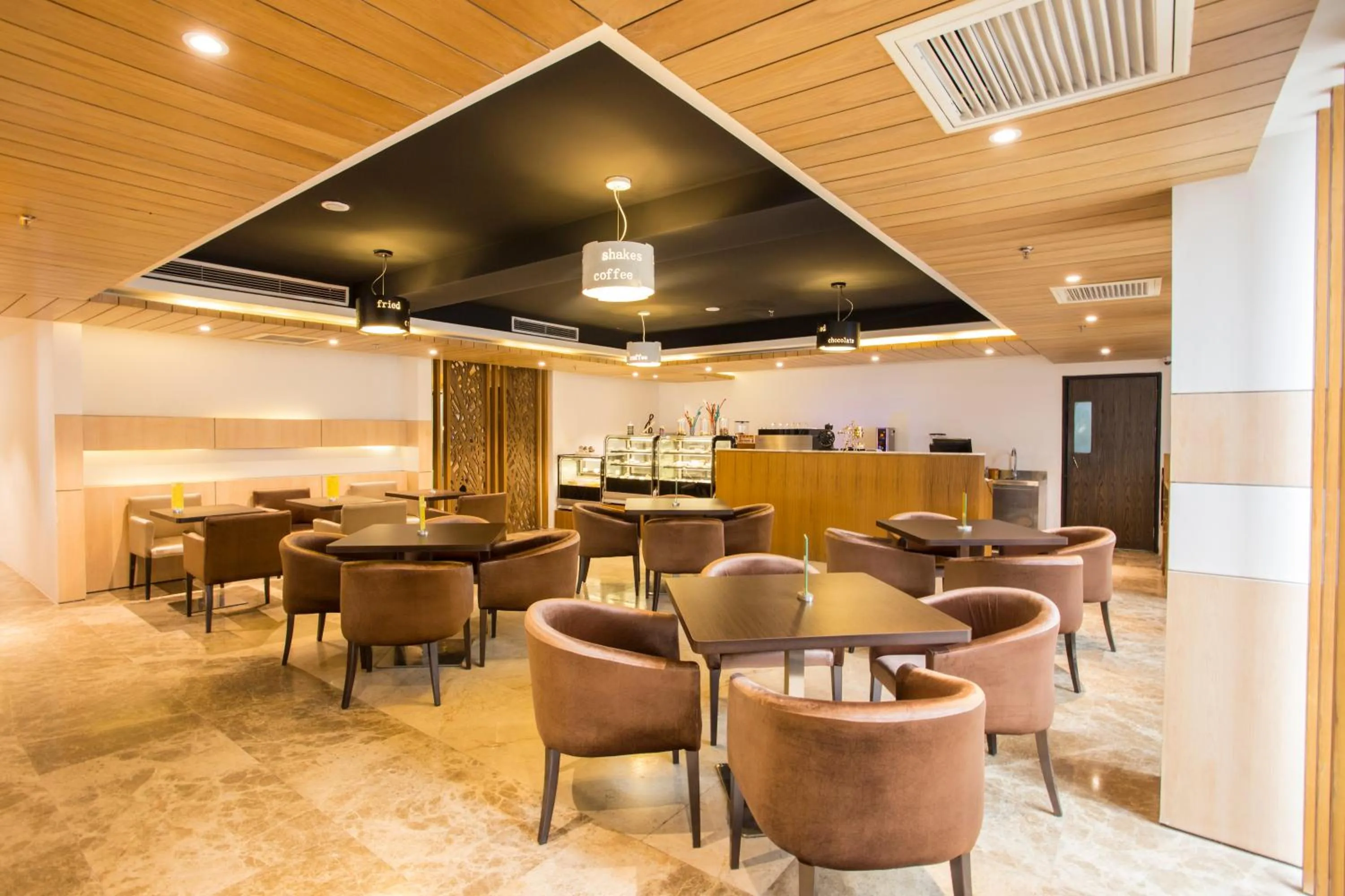 Restaurant/places to eat in Golden Tulip The Grandmark-Dhaka