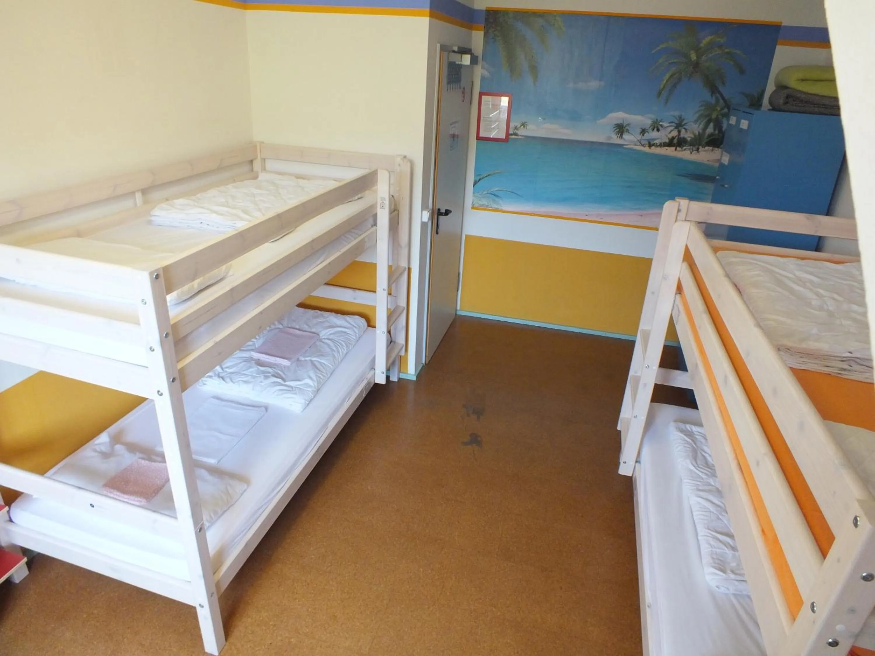 Photo of the whole room, Bed in Max Hostel