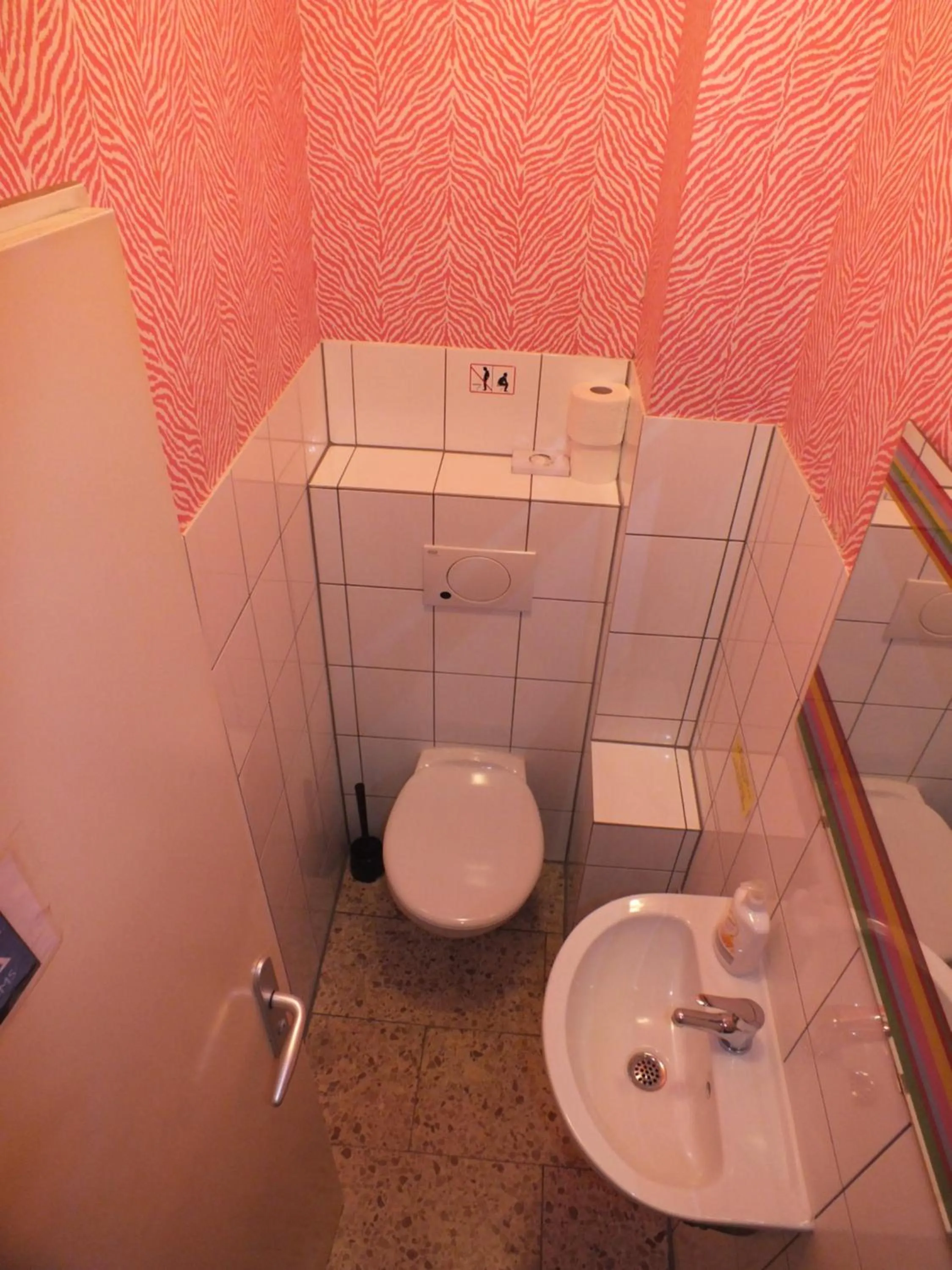 Bathroom in Max Hostel