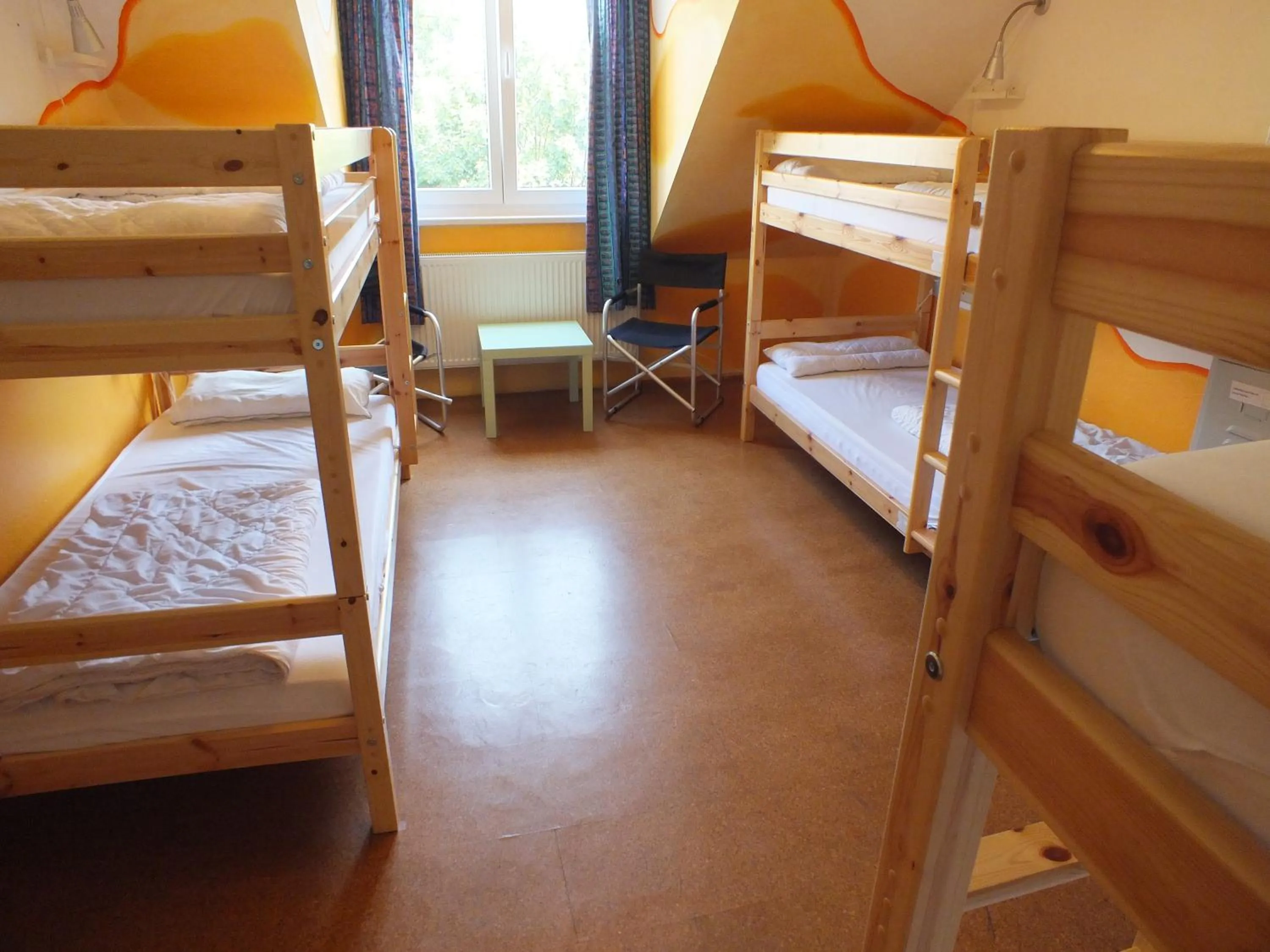 Photo of the whole room, Bed in Max Hostel