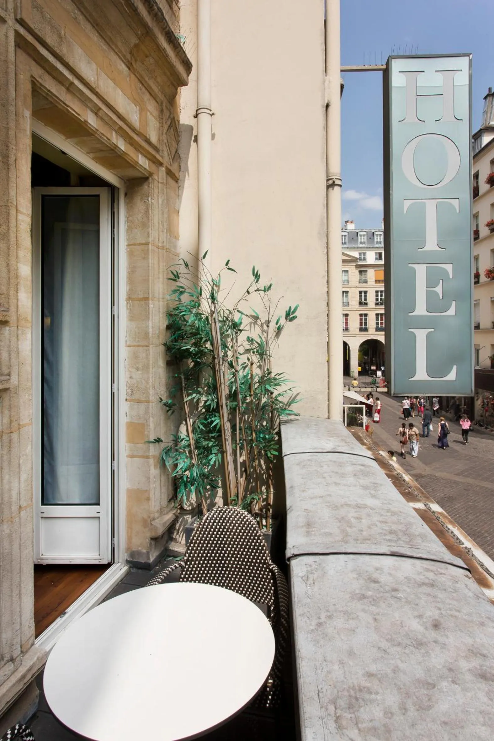 Balcony/Terrace in Hôtel des Ducs D'Anjou