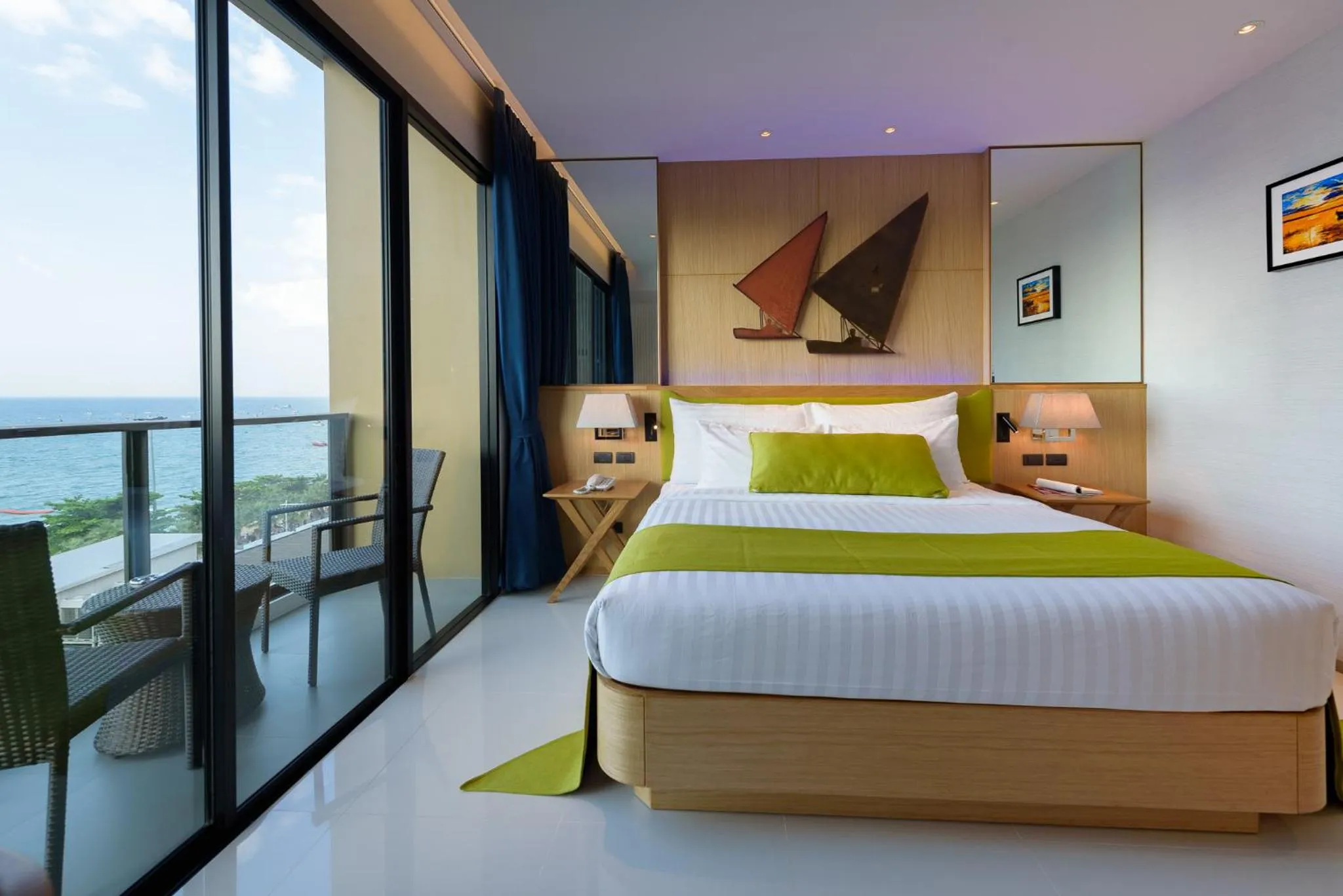 Bed in Deep Blue Z10