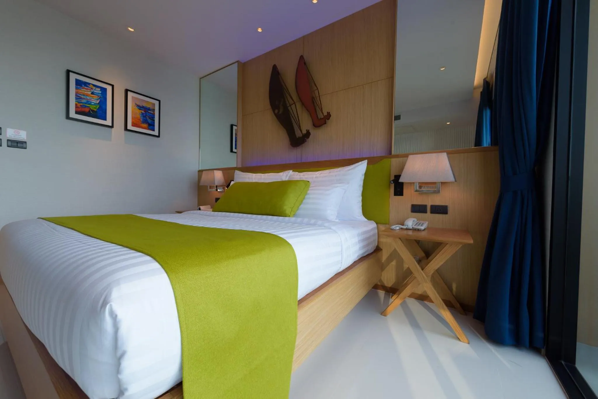 Bed in Deep Blue Z10