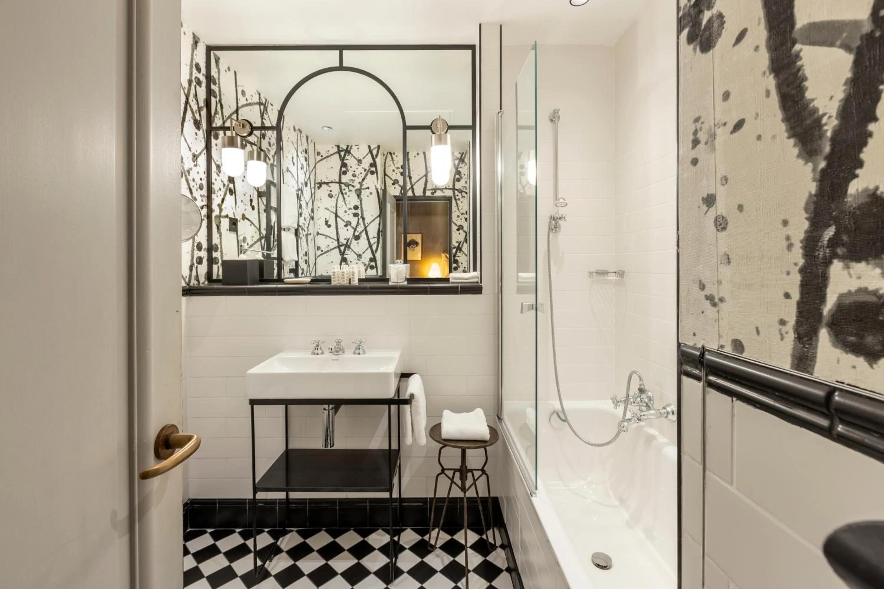 Bathroom in Hôtel Thérèse