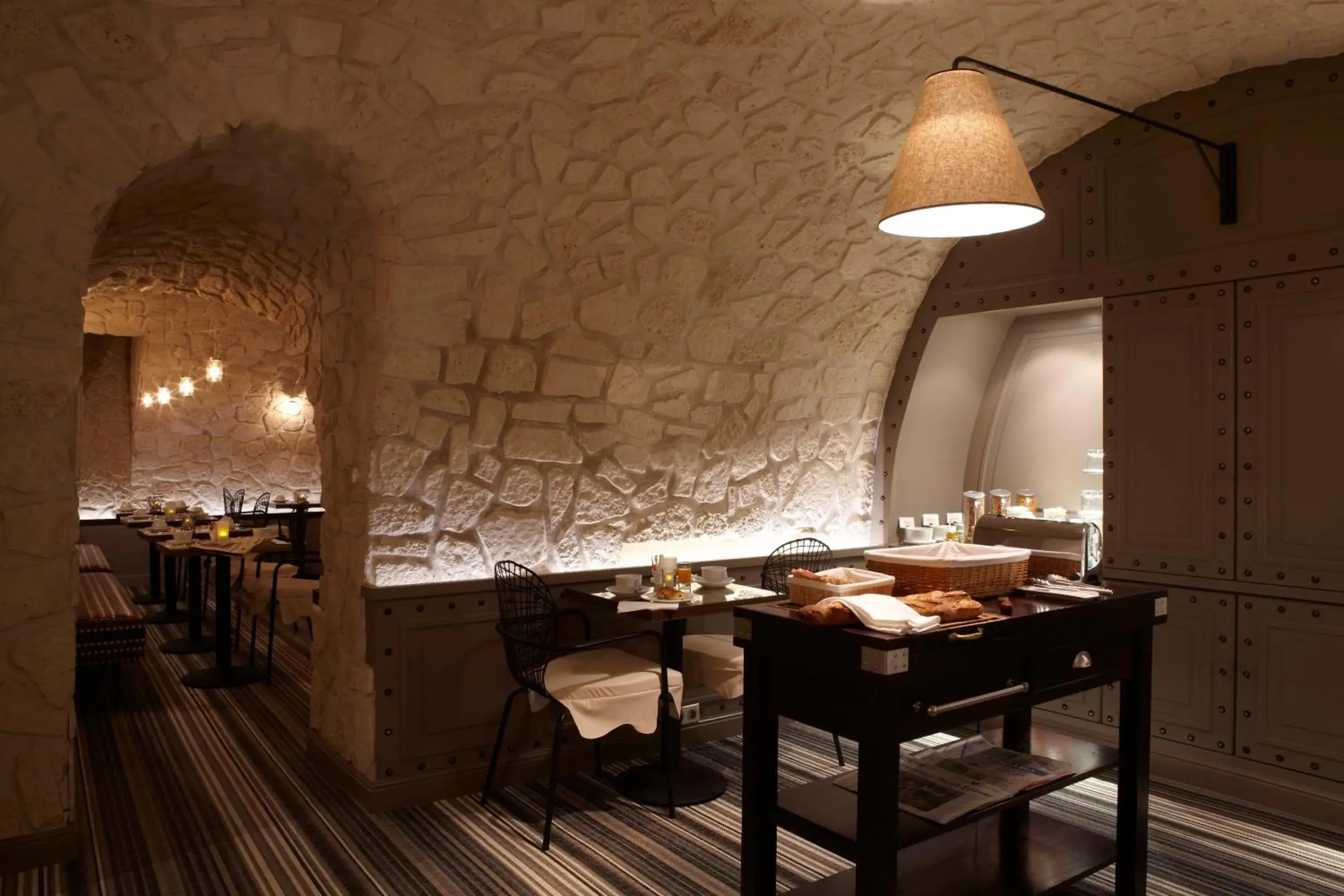 Restaurant/places to eat in Hôtel Thérèse Restaurant/places to eat in Hôtel Thérèse