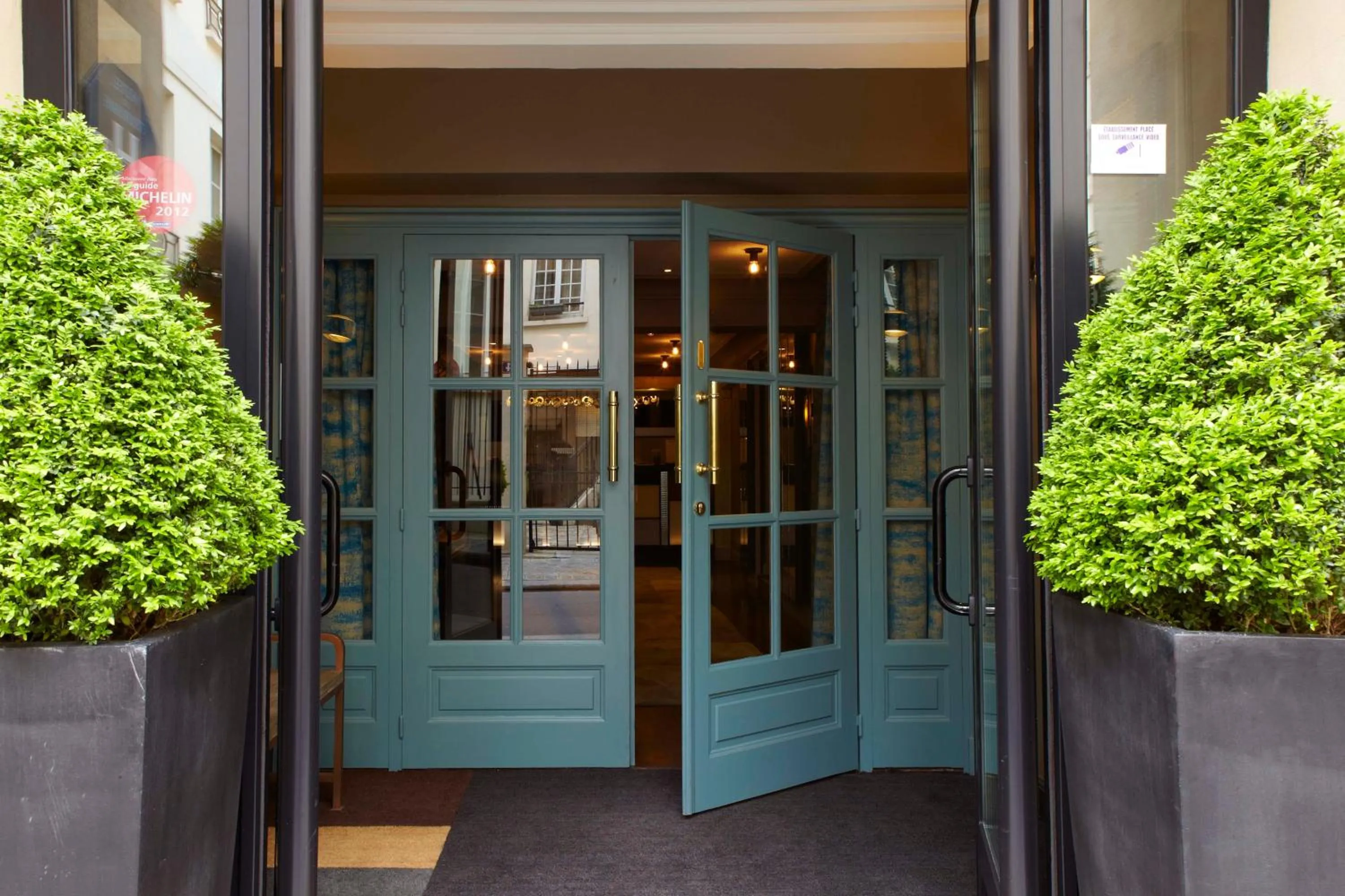 Facade/entrance in Hôtel Thérèse