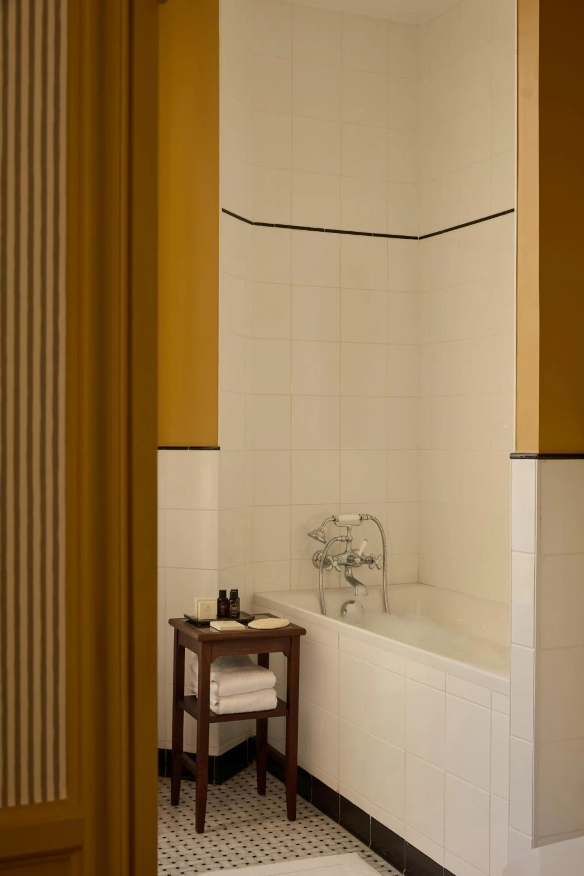 Bathroom in Hotel des Orfèvres
