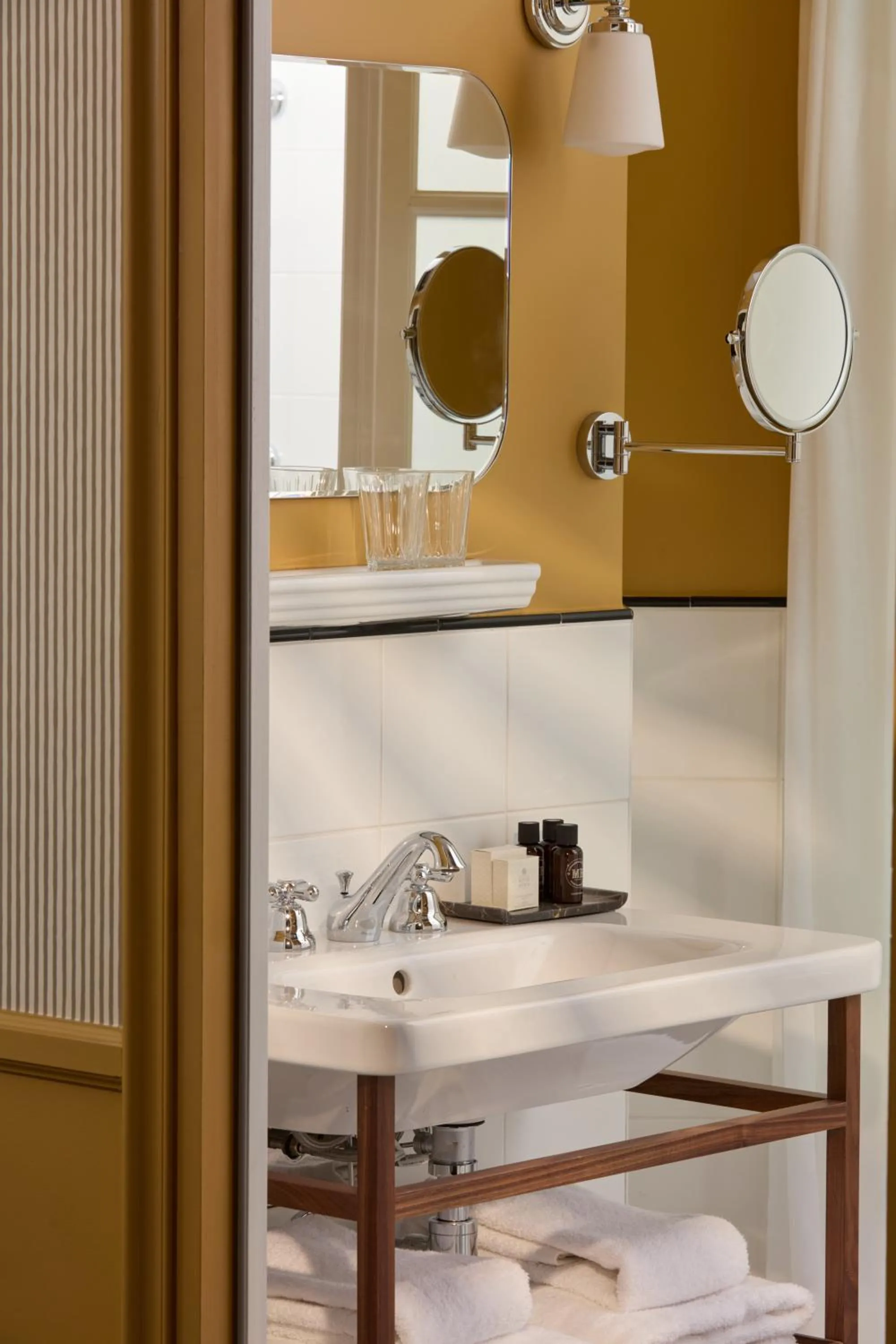 Bathroom in Hotel des Orfèvres