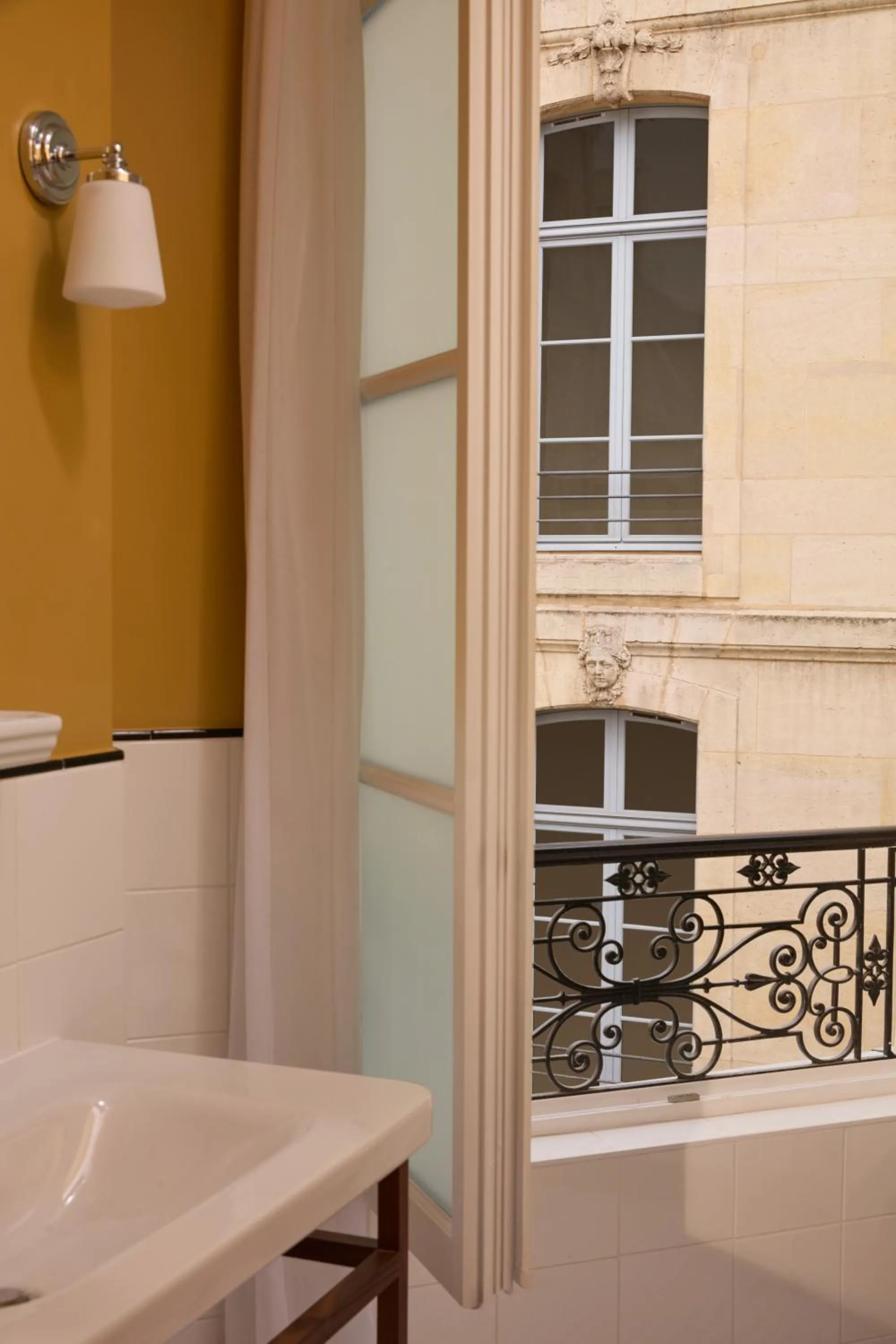 Bathroom in Hotel des Orfèvres