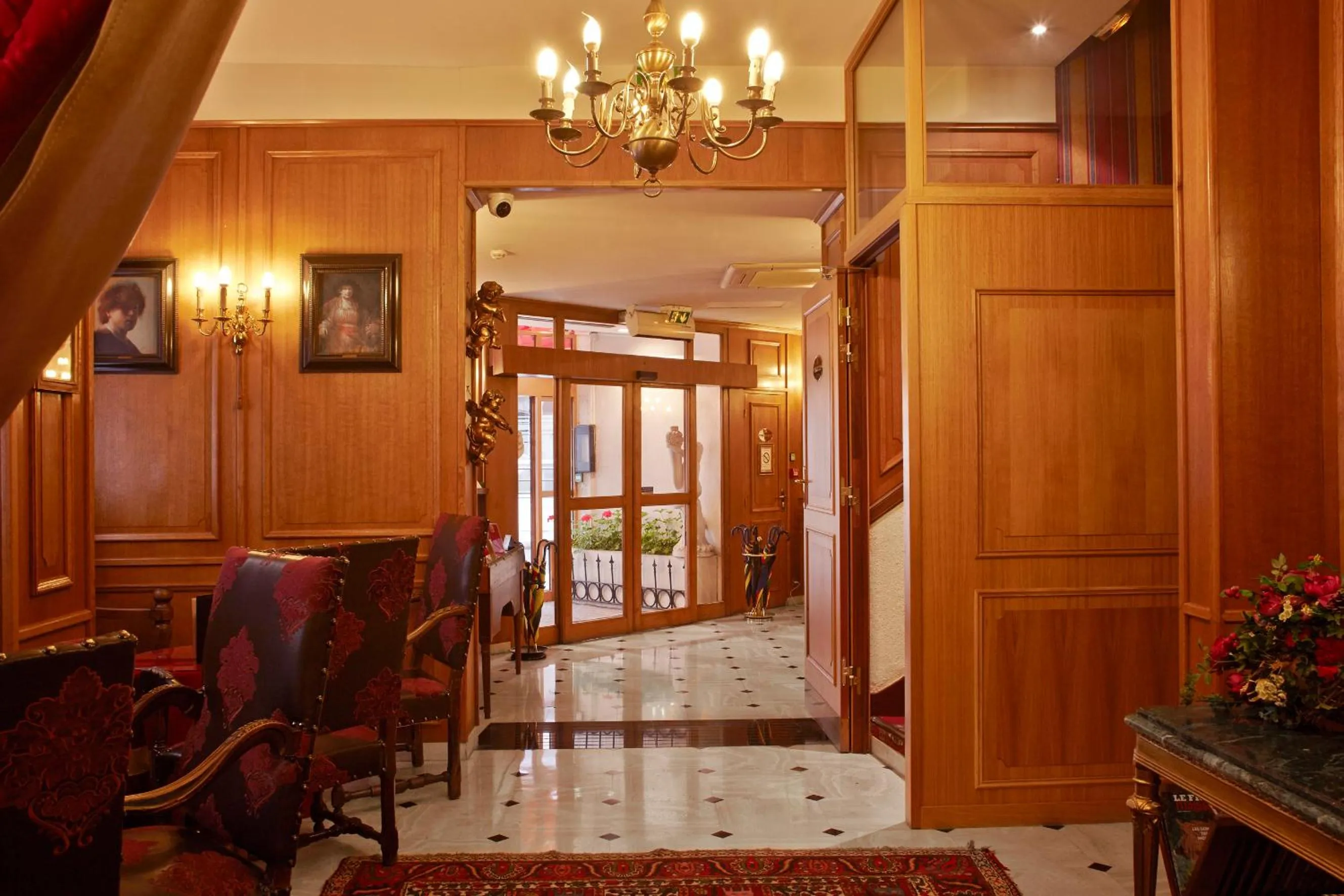 Lobby or reception in Grand Hôtel Dechampaigne