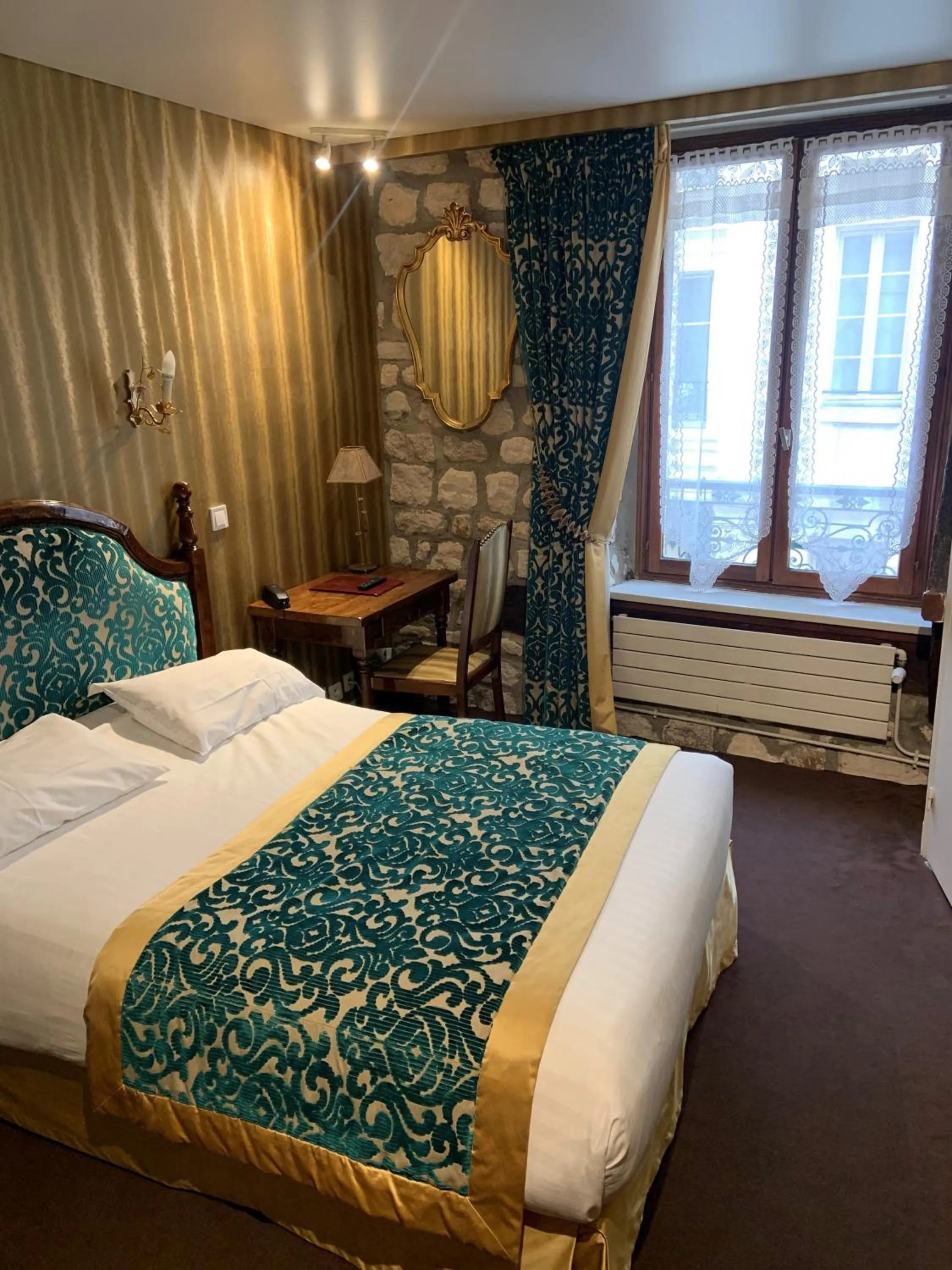 Bedroom in Grand Hôtel Dechampaigne