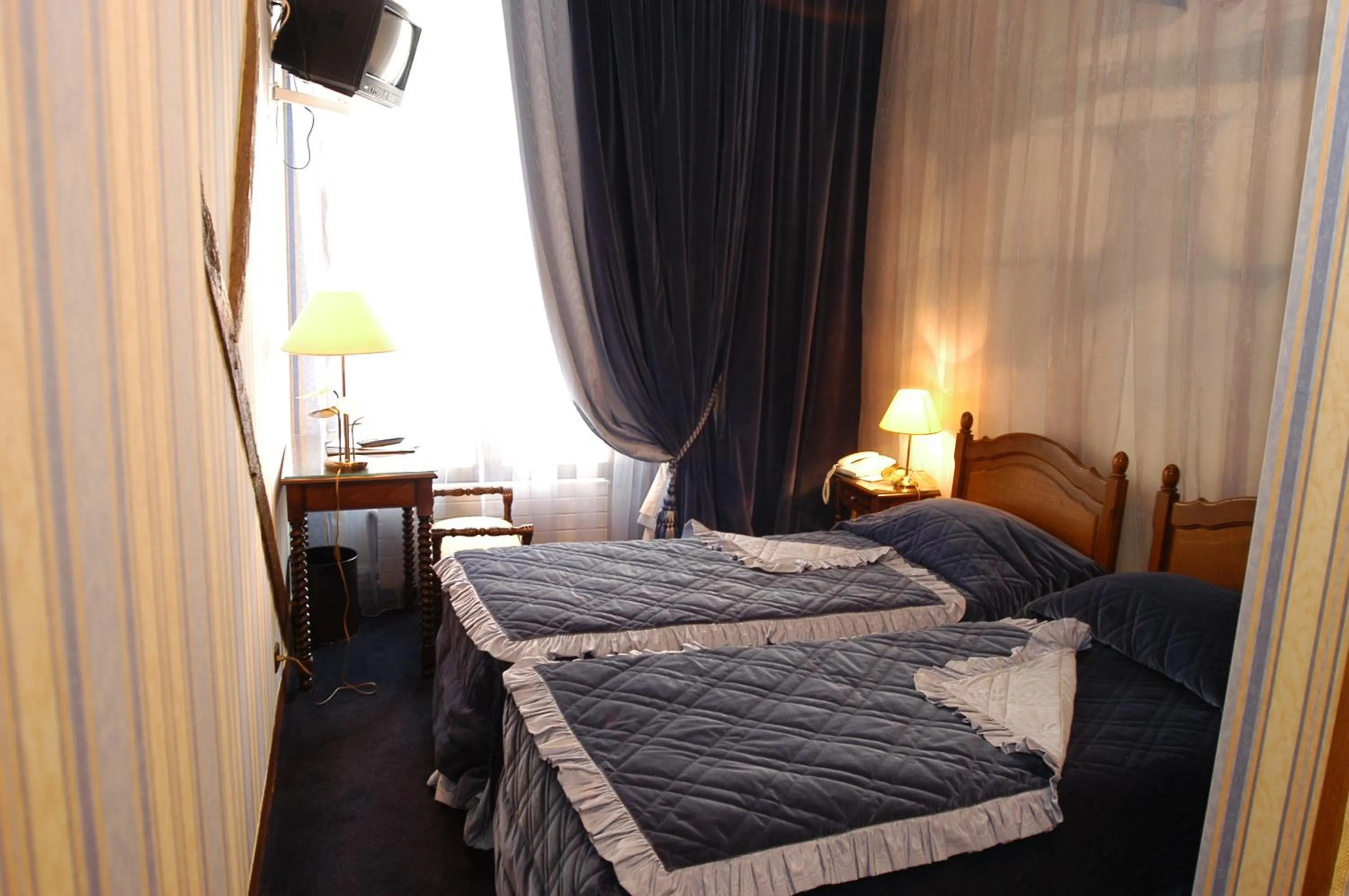 Bed in Grand Hôtel Dechampaigne