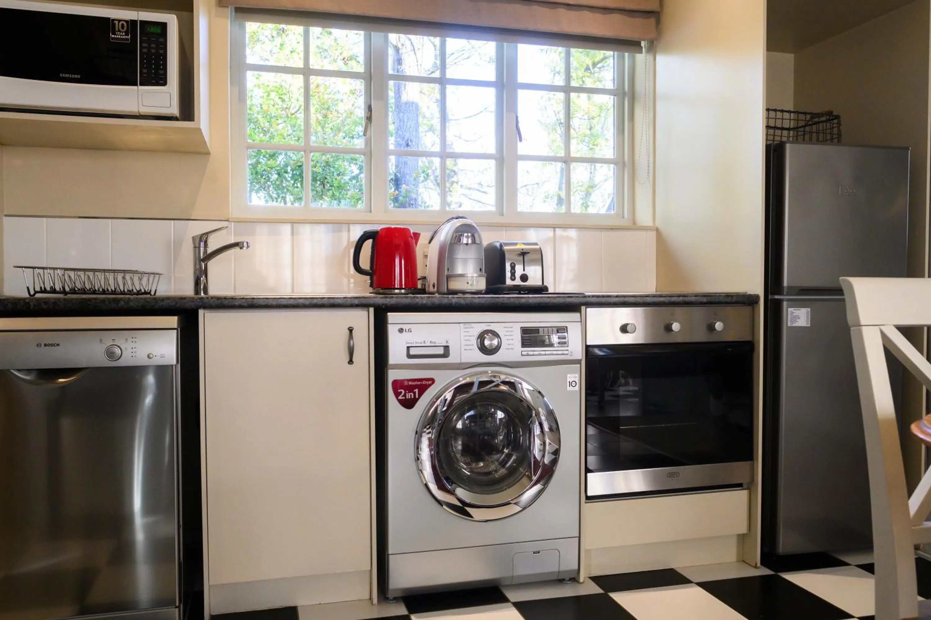 Coffee/tea facilities in Baruch Guesthouse on Lovell