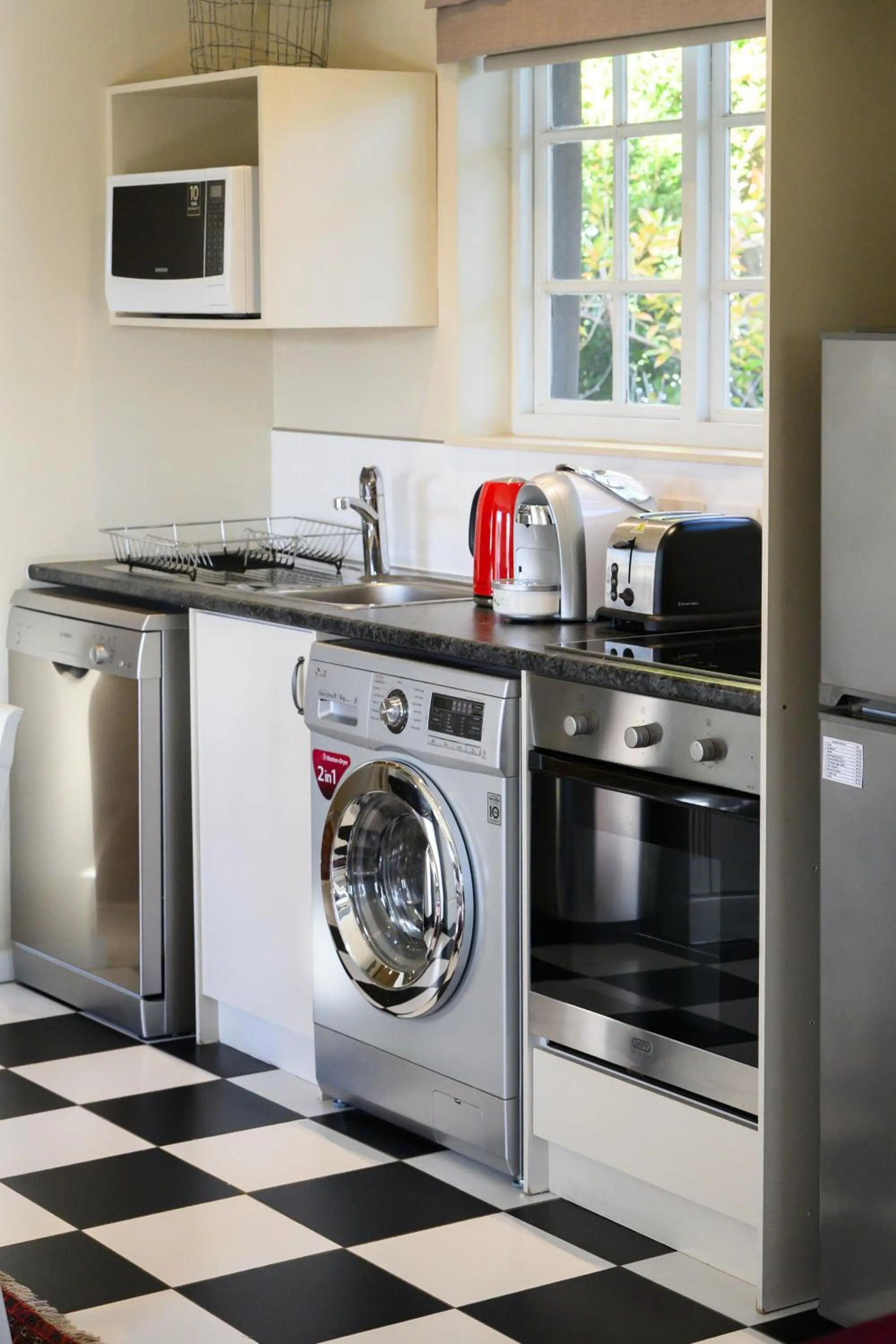Coffee/tea facilities in Baruch Guesthouse on Lovell