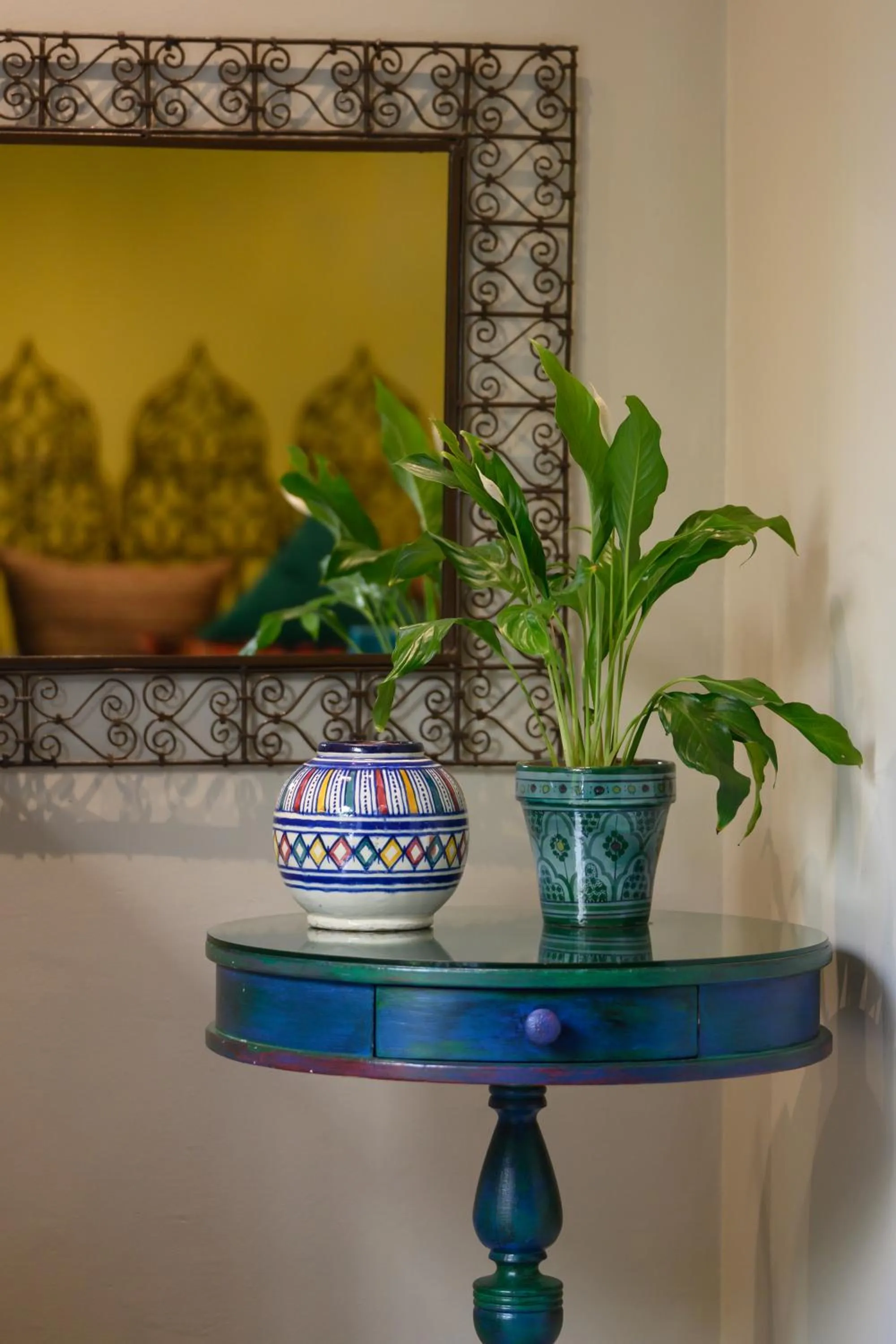 Decorative detail in Baruch Guesthouse on Lovell