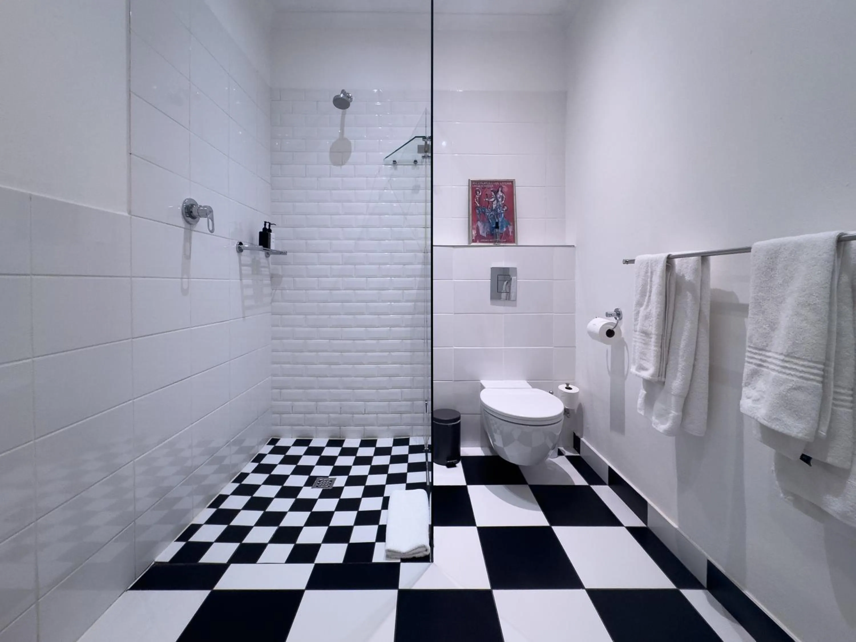 Shower in Baruch Guesthouse on Lovell