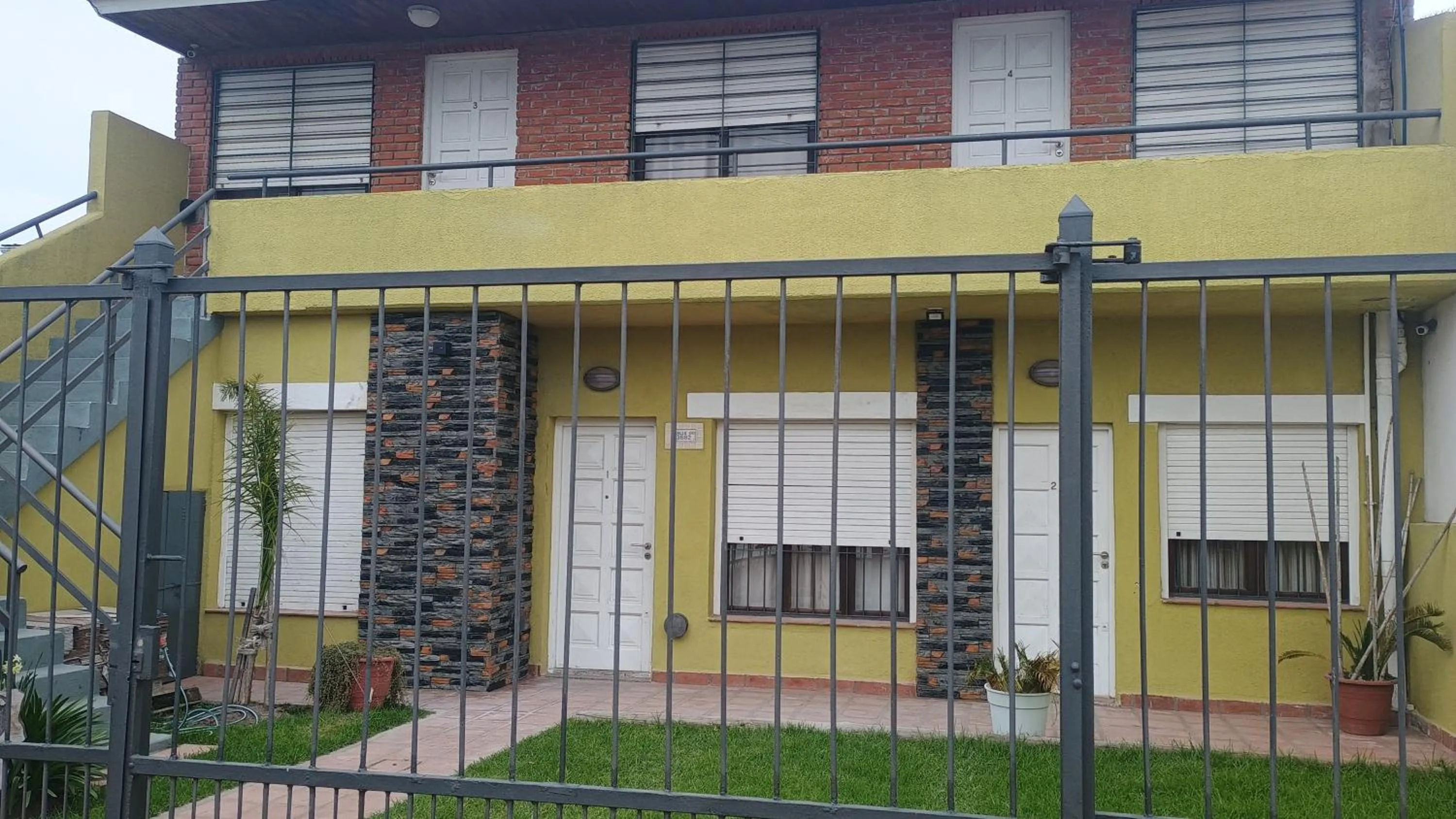 EL REFUGIO 1 CUADRA COSTA,COCHERAS, CALEFACCIÓN,PARRILLAS,ROPA DE CAMA,WIFI, IMPECABLE FARO MOGOTES SOLO PAREJAS y FAMILIAS