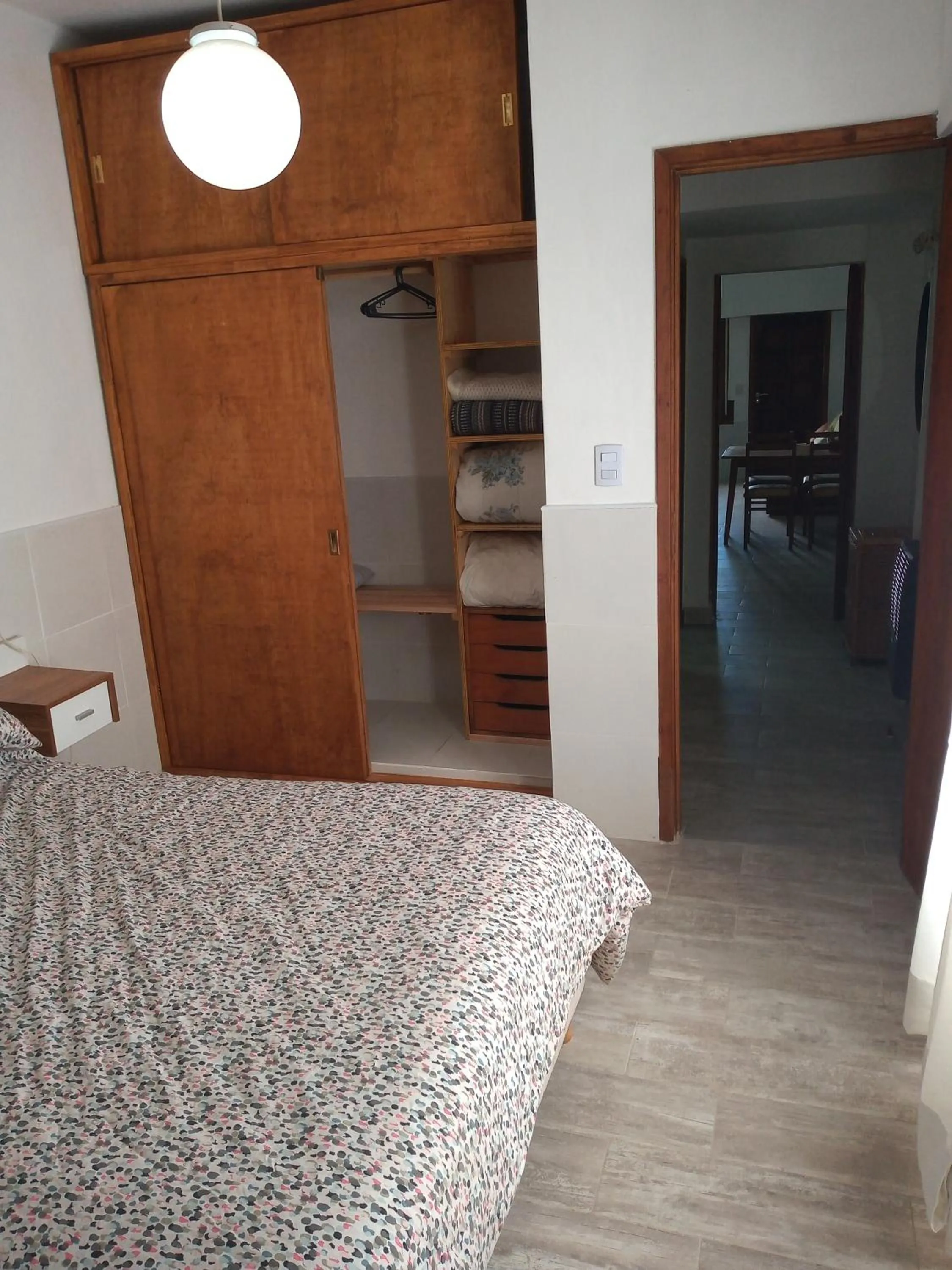 EL REFUGIO 1 CUADRA COSTA,COCHERAS, CALEFACCIÓN,PARRILLAS,ROPA DE CAMA,WIFI, IMPECABLE FARO MOGOTES SOLO PAREJAS y FAMILIAS