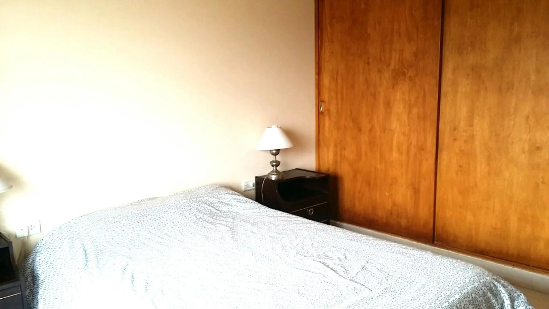 Bedroom in EL REFUGIO 1 CUADRA COSTA,COCHERAS, CALEFACCIÓN,PARRILLAS,ROPA DE CAMA,WIFI, IMPECABLE FARO MOGOTES SOLO PAREJAS y FAMILIAS