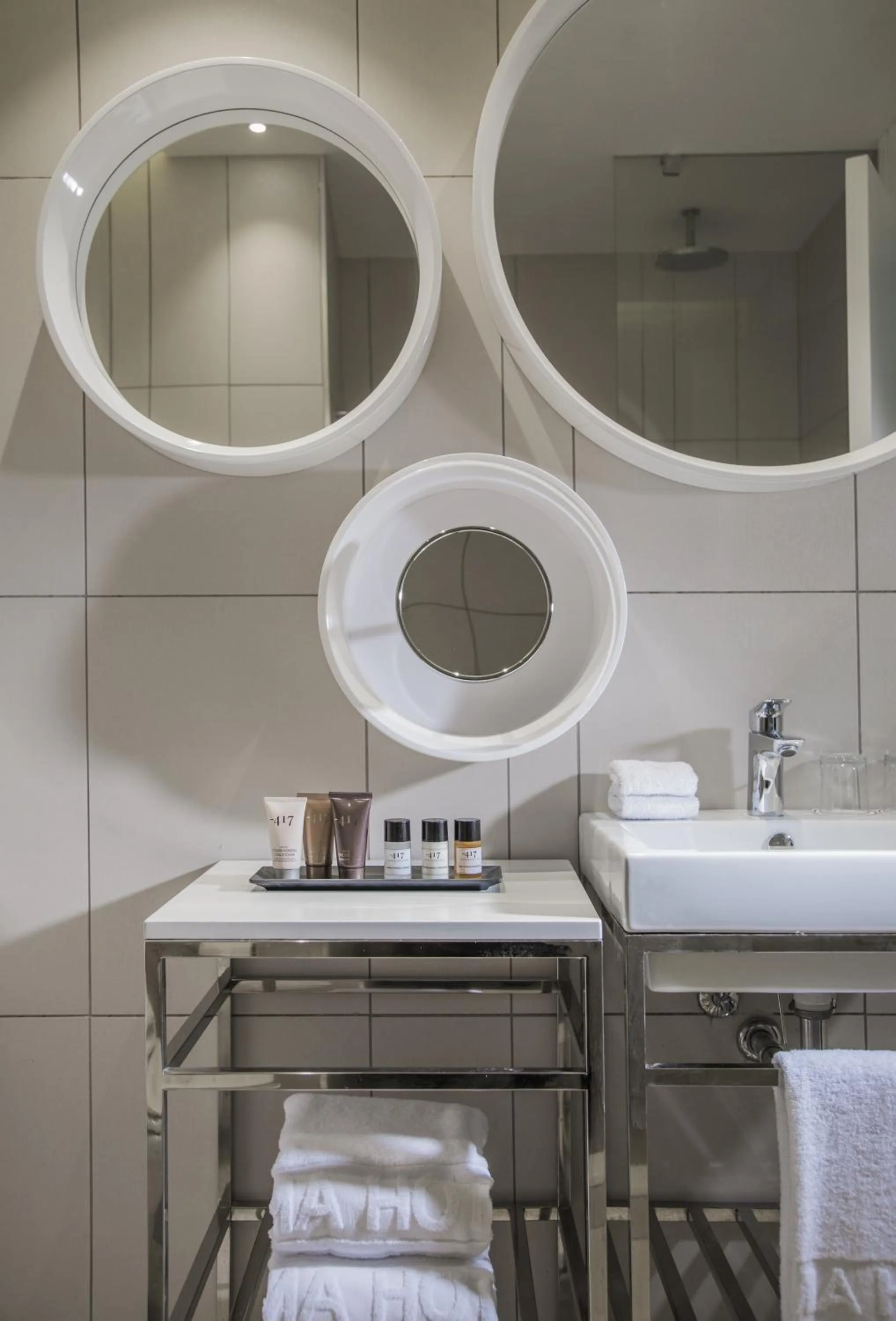 Bathroom in Prima Millennium