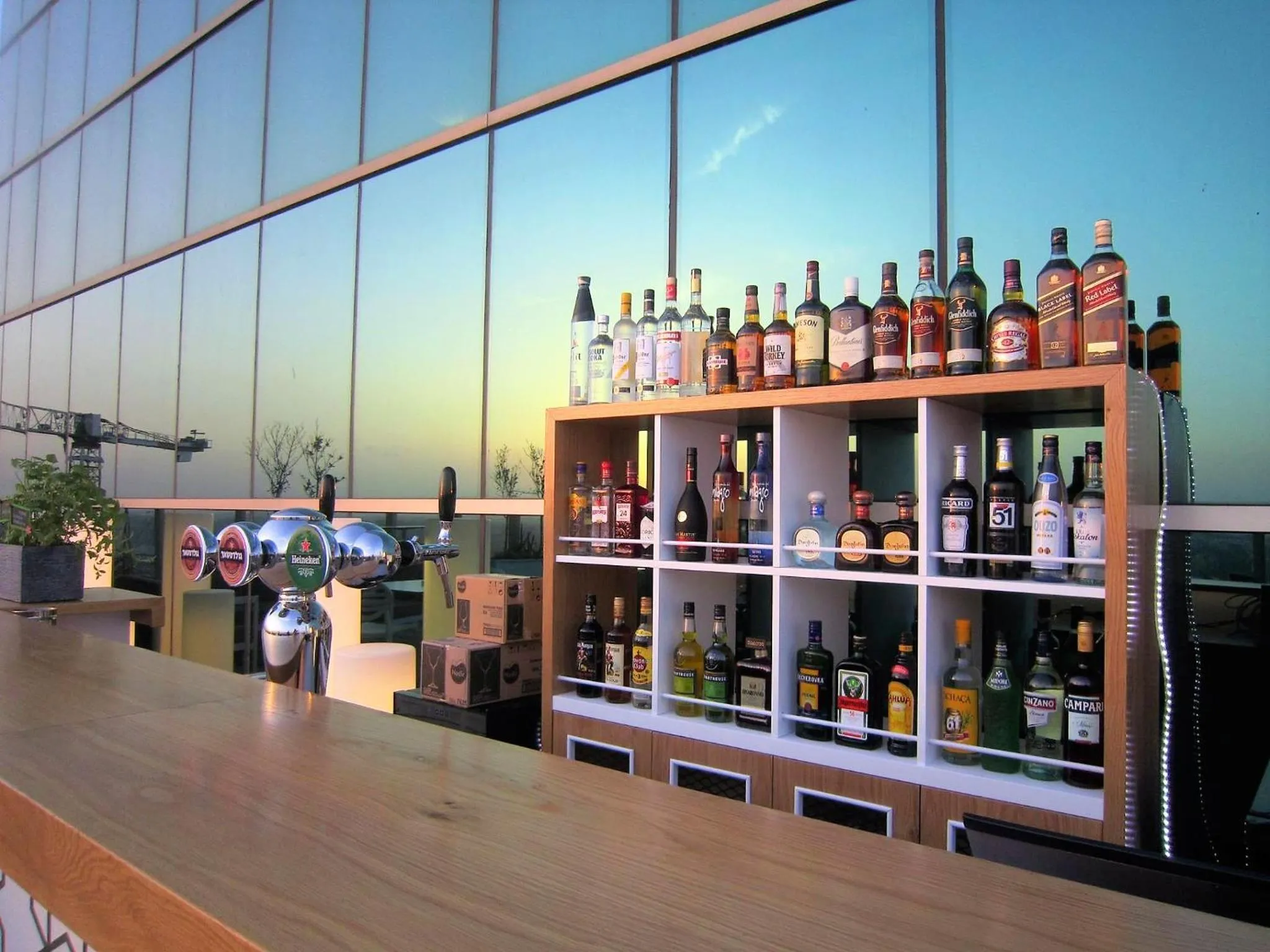 Restaurant/places to eat in Prima Millennium