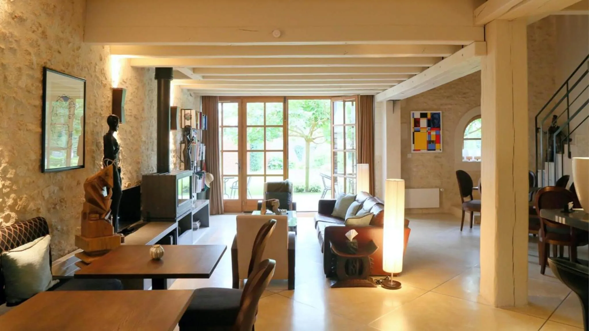 Dining area in Les Loges de Saint Eloi
