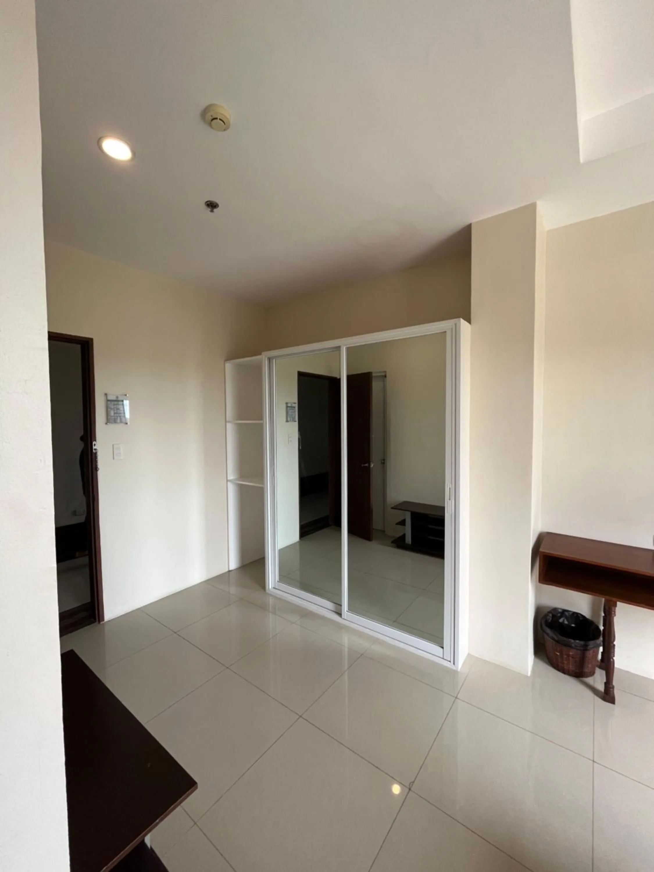 wardrobe in Sierra Hotel