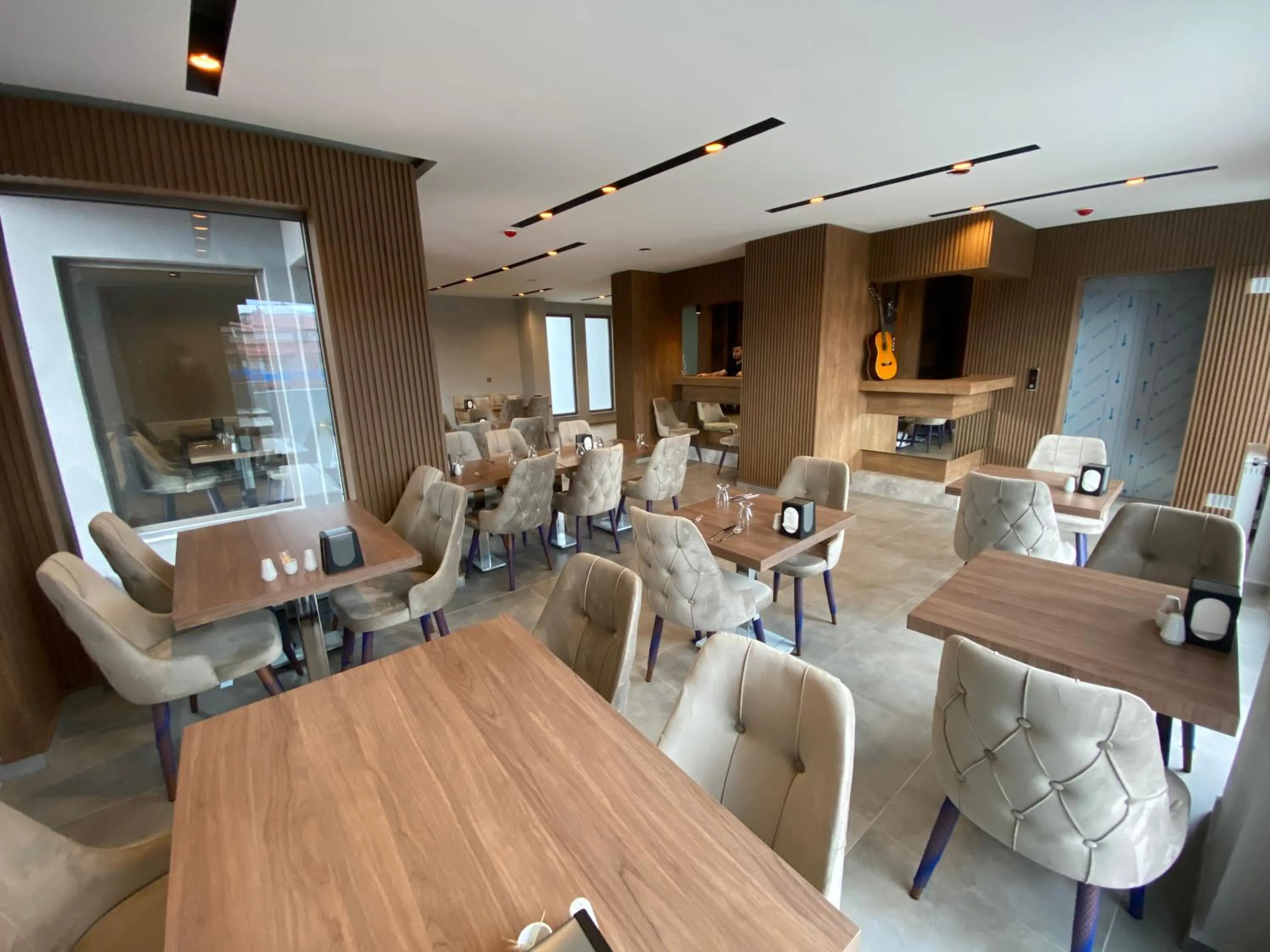 Restaurant/places to eat in Sarıkamış Aras Otel