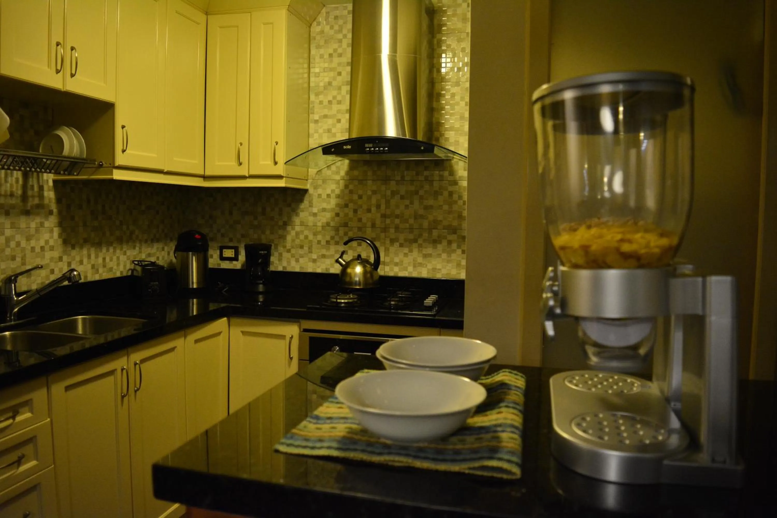 Kitchen or kitchenette in Kangaroo Wasi Airport Bed & Breakfast