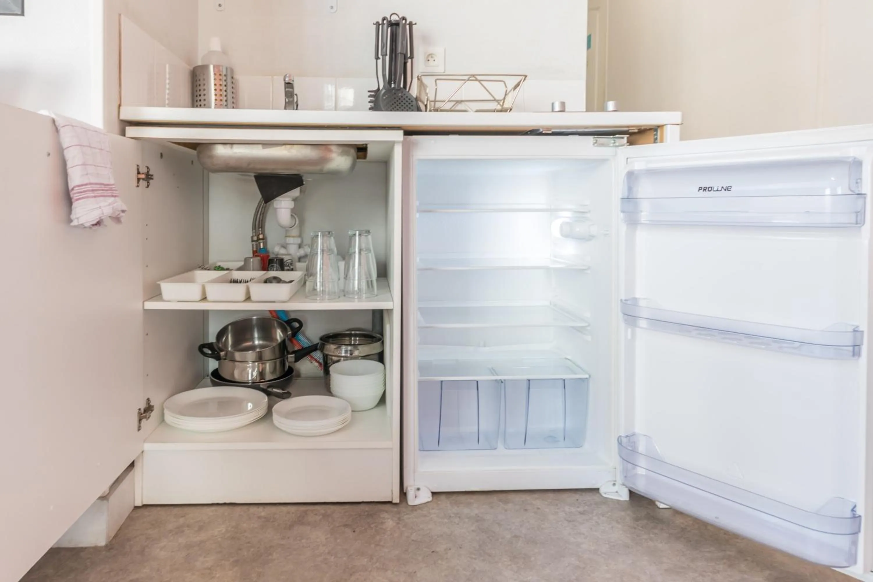 Kitchen or kitchenette in WS Hôtel de Ville - Le Marais