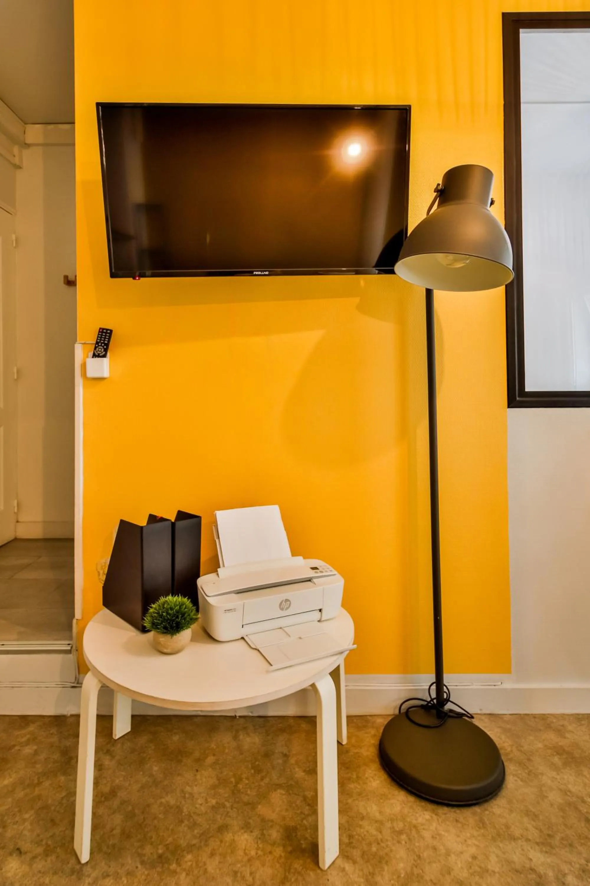 Seating area in WS Hôtel de Ville - Le Marais