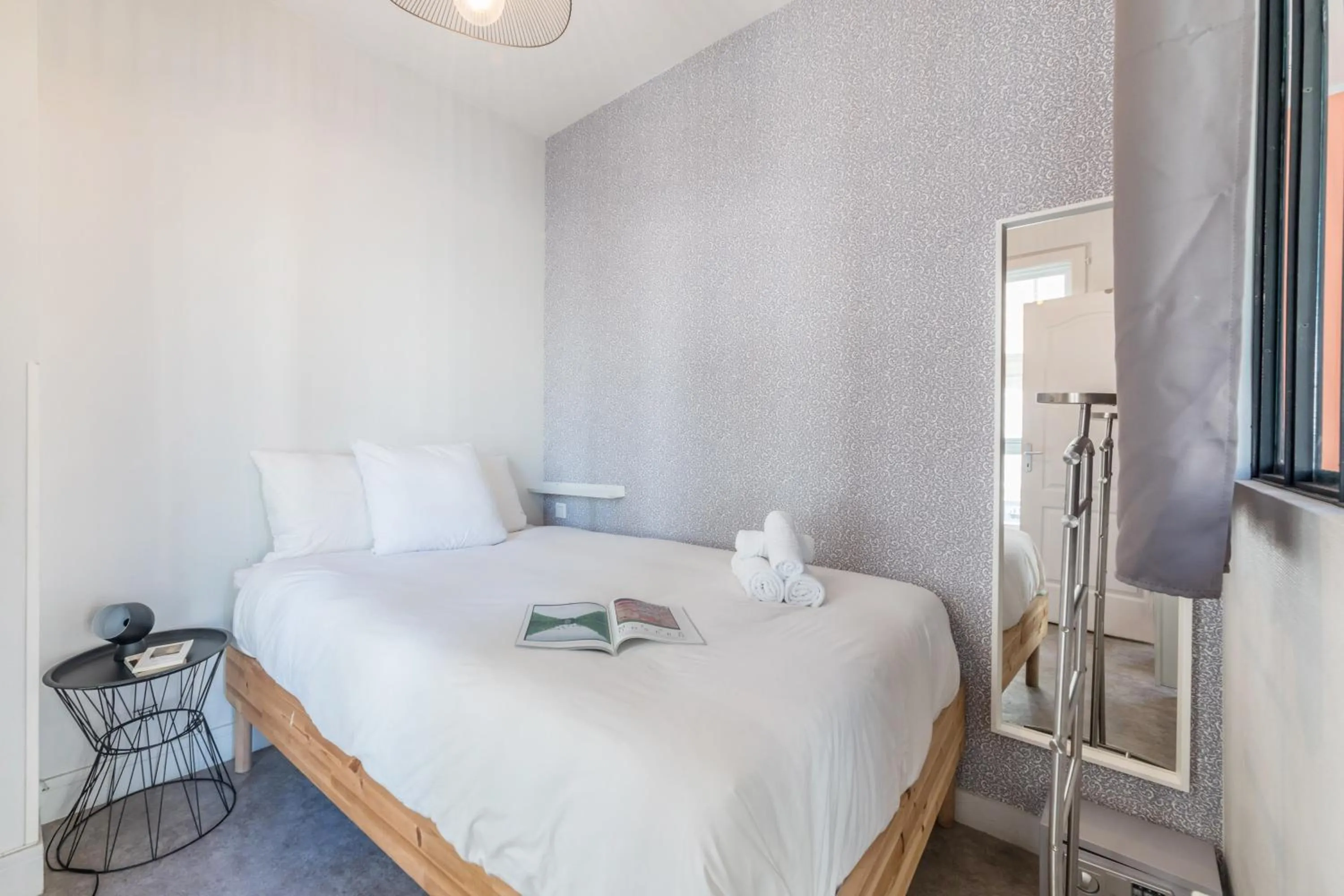 Photo of the whole room, Bed in WS Hôtel de Ville - Le Marais