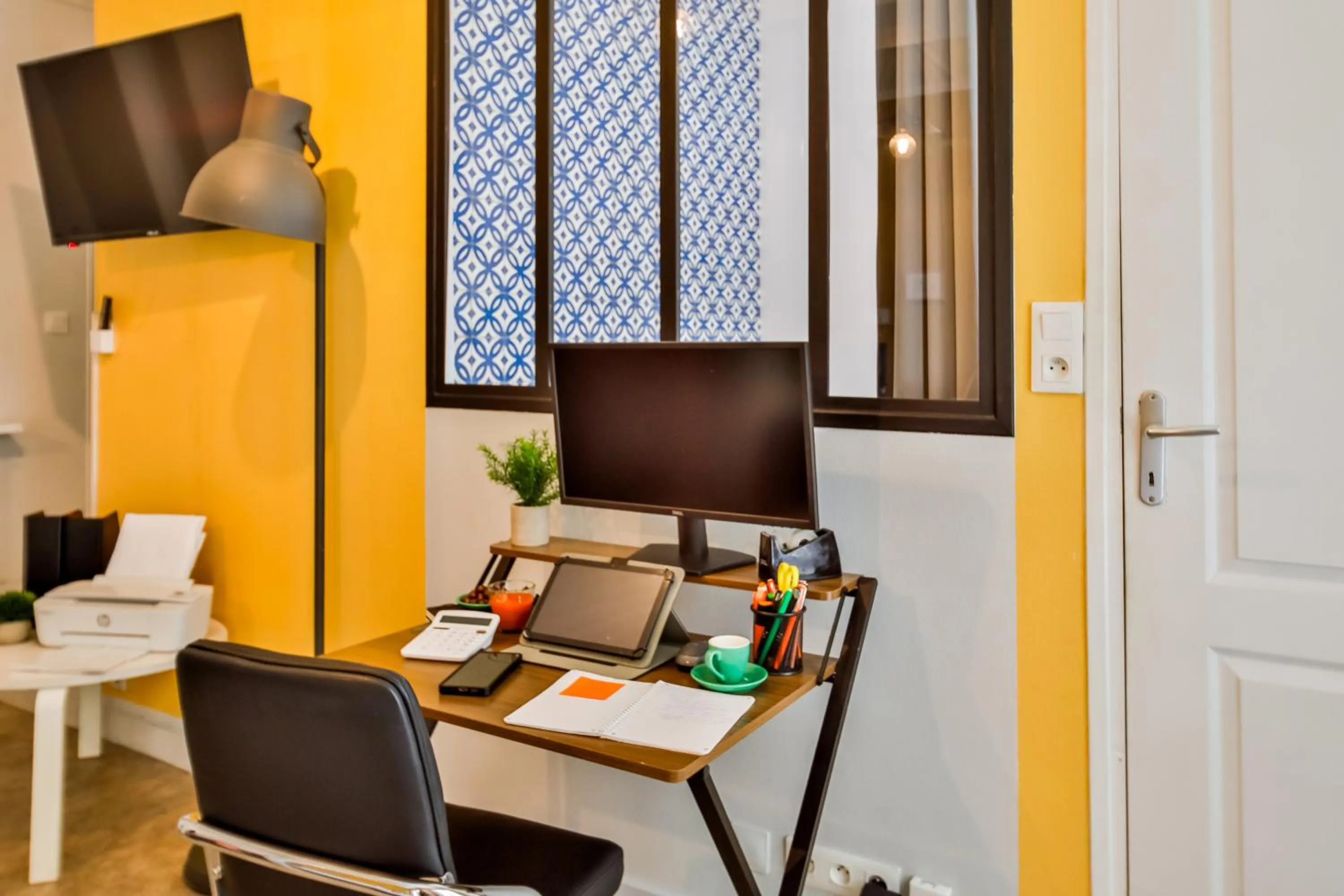 Seating area in WS Hôtel de Ville - Le Marais