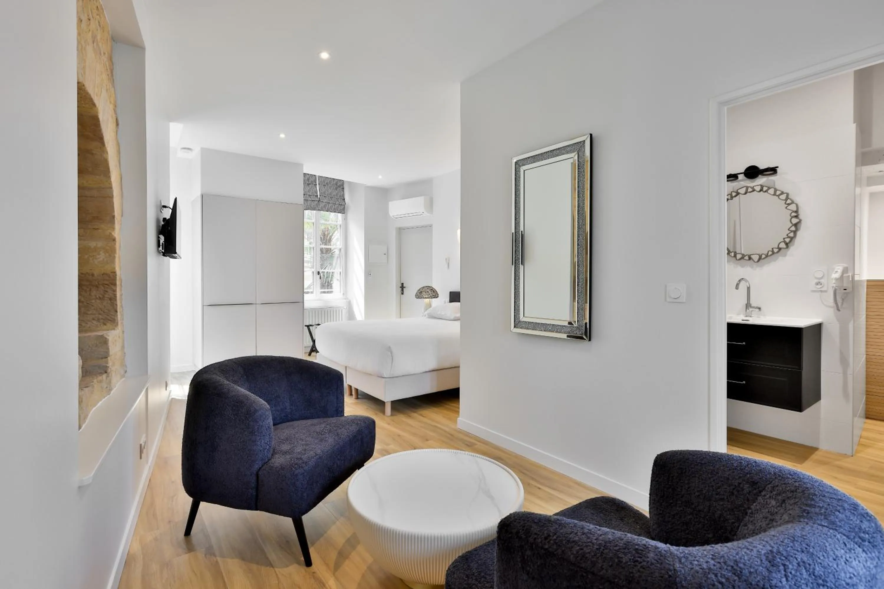 Photo of the whole room, Bed in La Villa des Consuls - Gîte de tourisme de charme