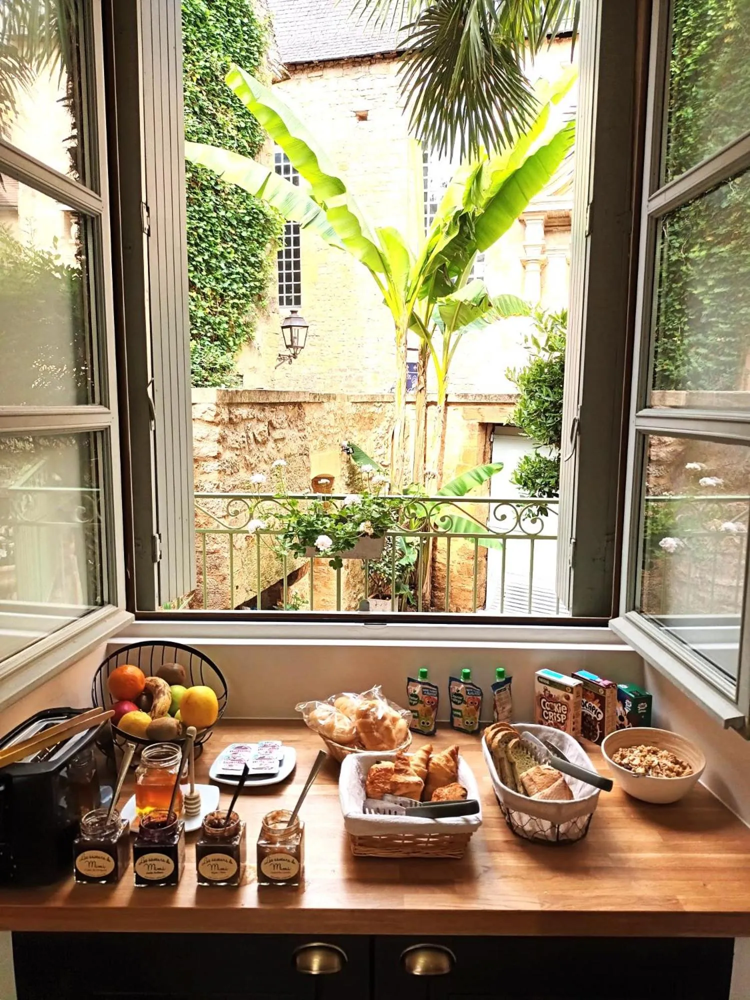 Breakfast in La Villa des Consuls - Gîte de tourisme de charme