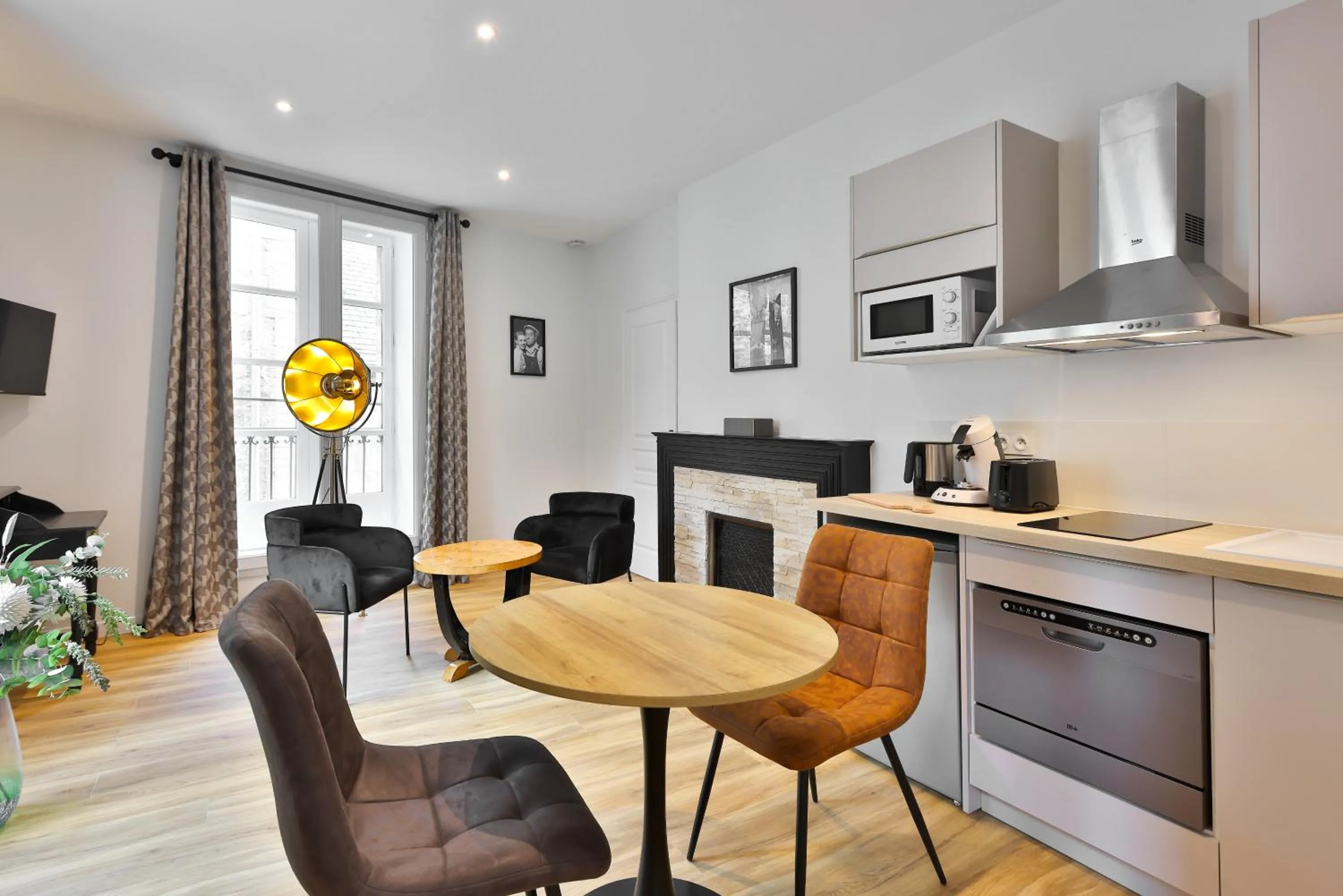 kitchen in La Villa des Consuls - Gîte de tourisme de charme