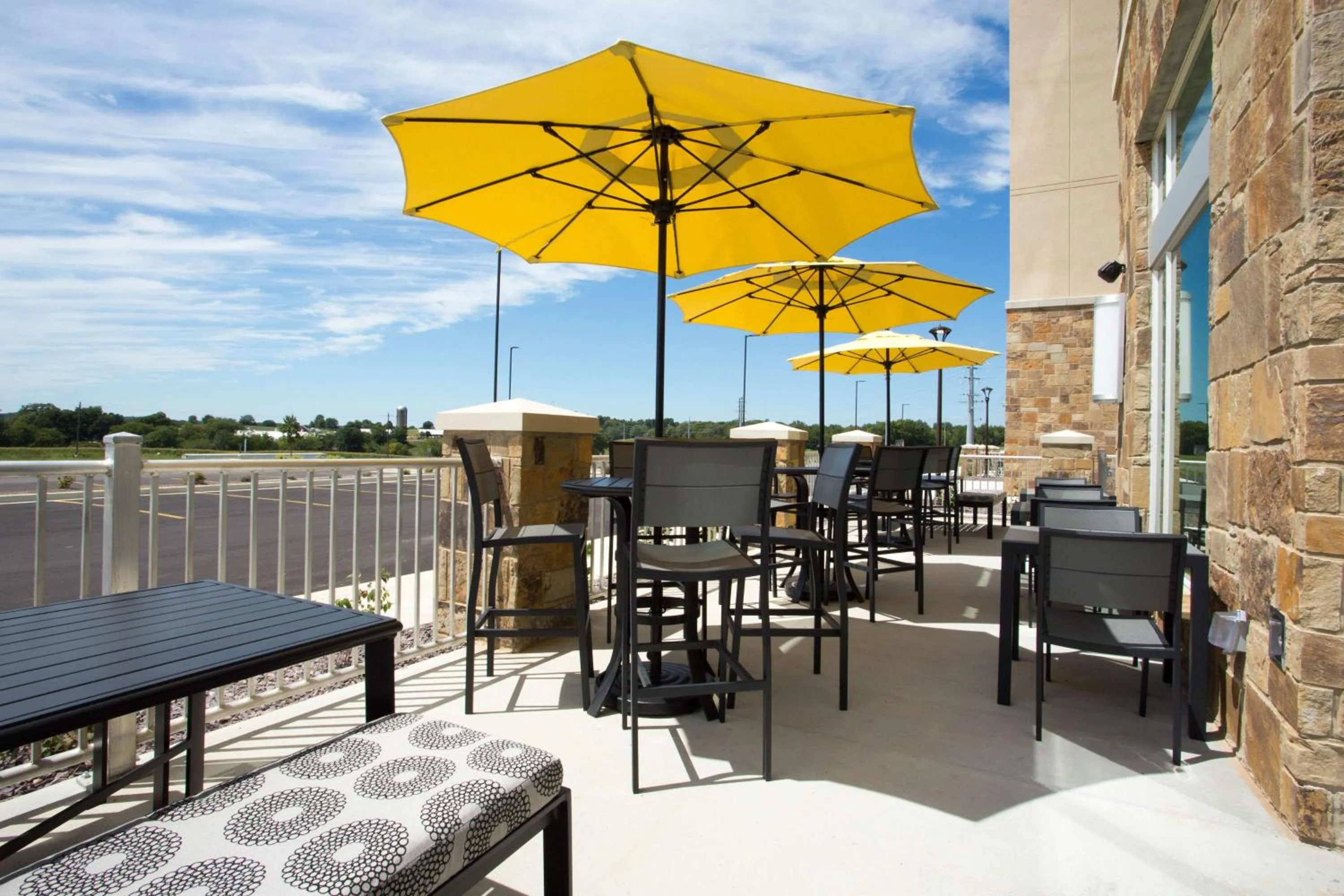 Restaurant/places to eat in Drury Plaza Hotel Cape Girardeau Conference Center