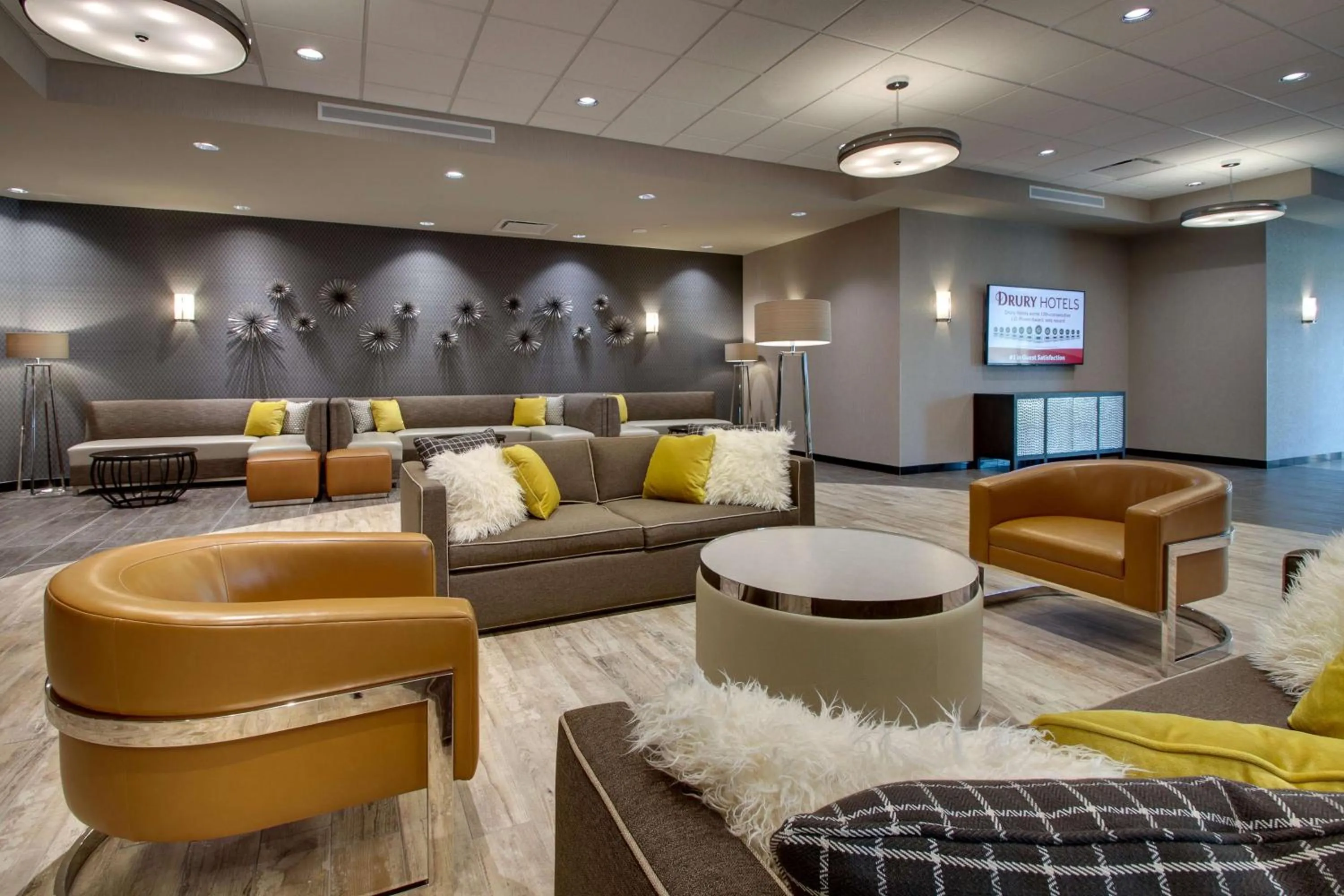 Lobby or reception in Drury Plaza Hotel Cape Girardeau Conference Center