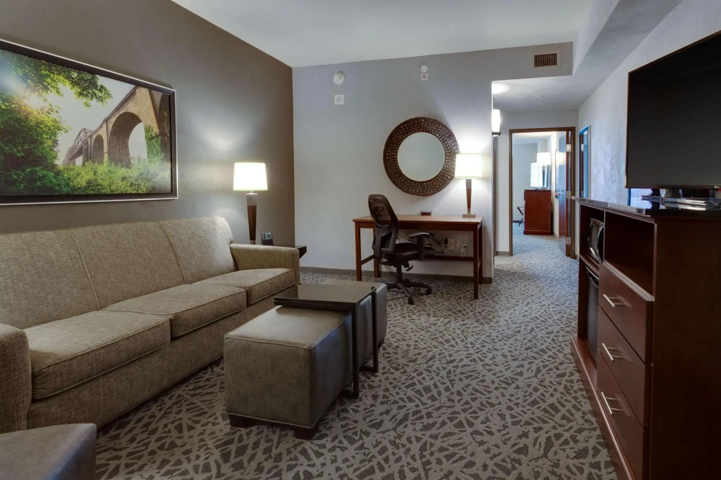 Queen Suite with Sofa Bed - Hearing Accessible in Drury Plaza Hotel Cape Girardeau Conference Center Queen Suite with Sofa Bed - Hearing Accessible in Drury Plaza Hotel Cape Girardeau Conference Center