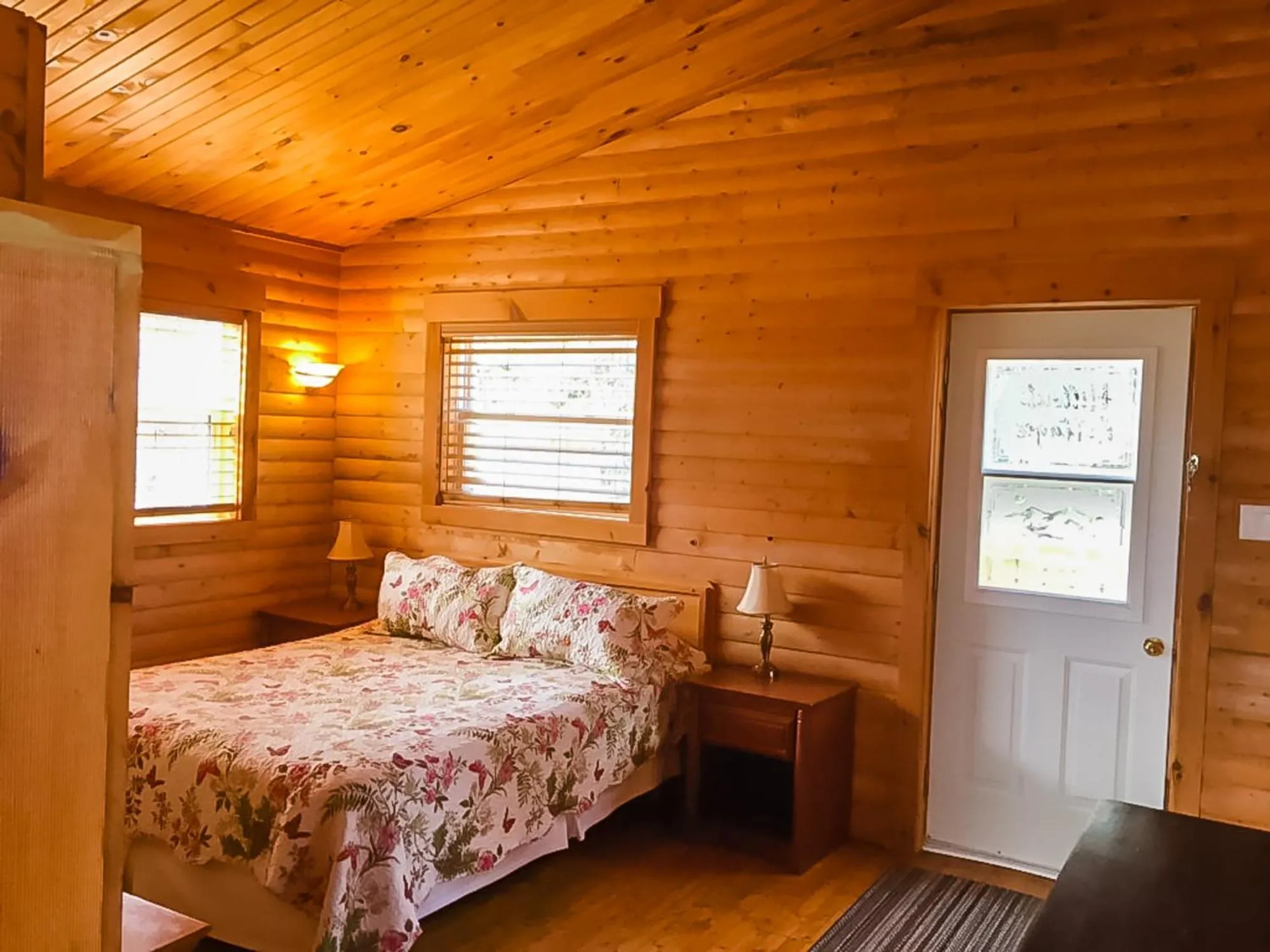 Bed in Hillside Cottages