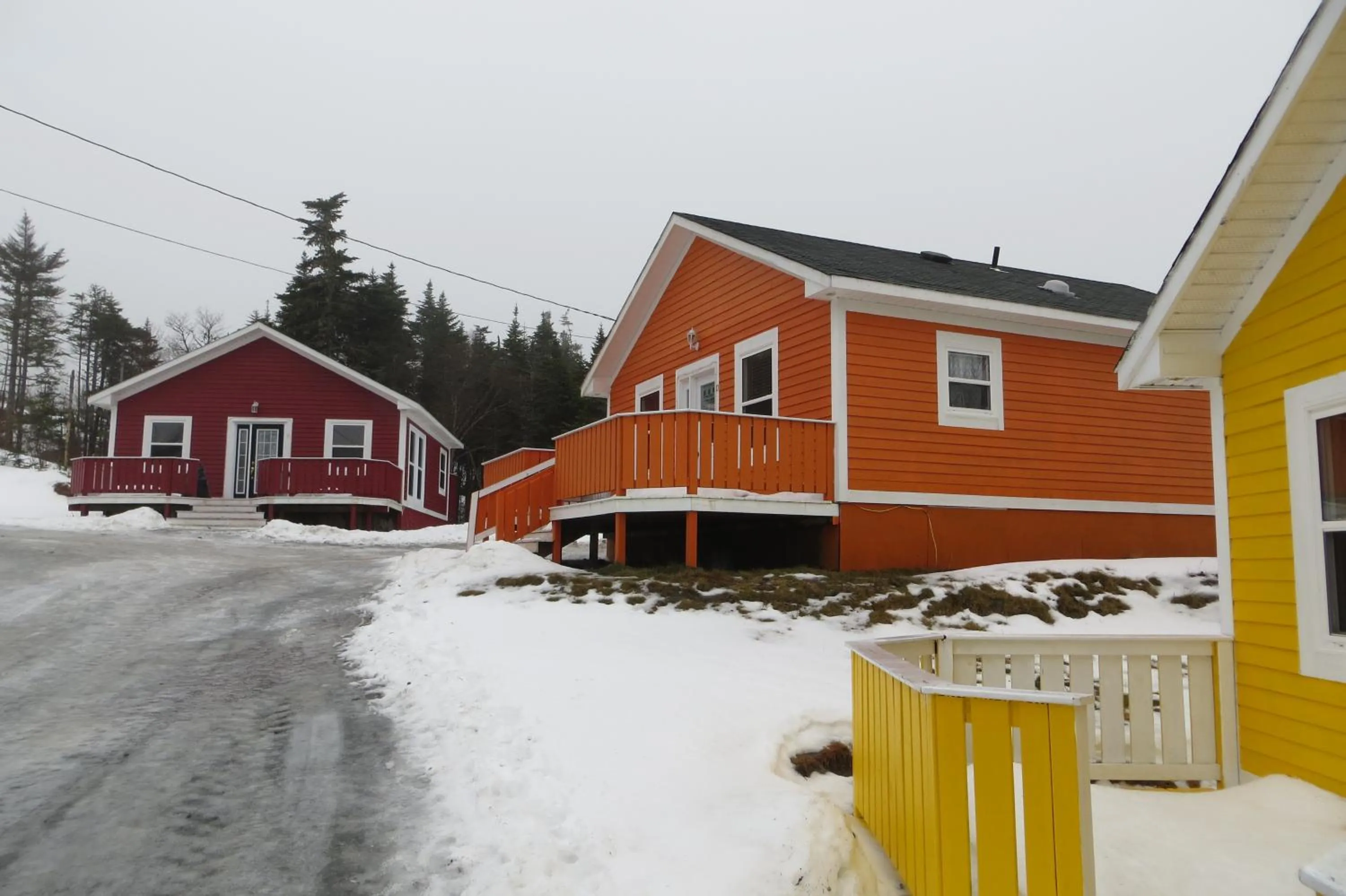 Property building in Hillside Cottages