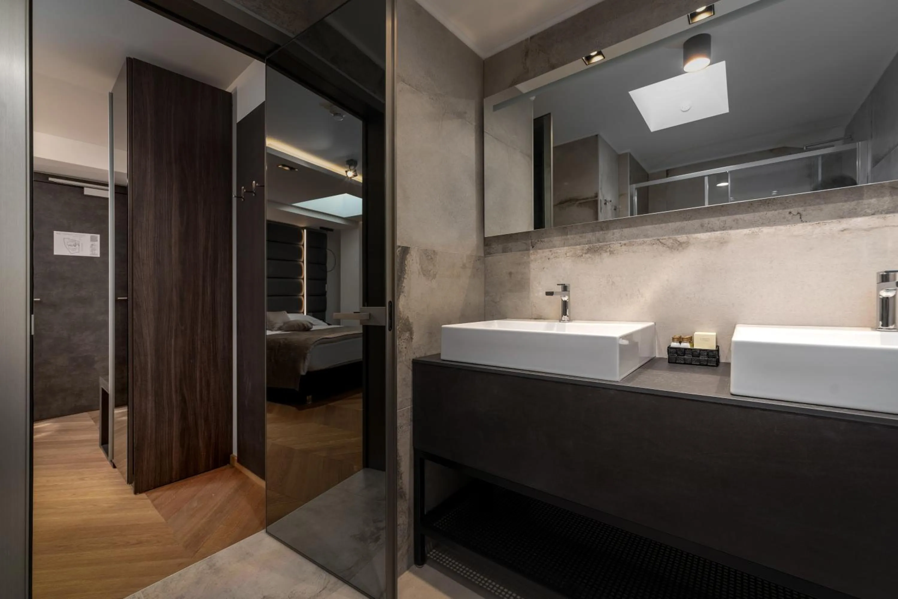 Bathroom, Bed in Hotel Cittar