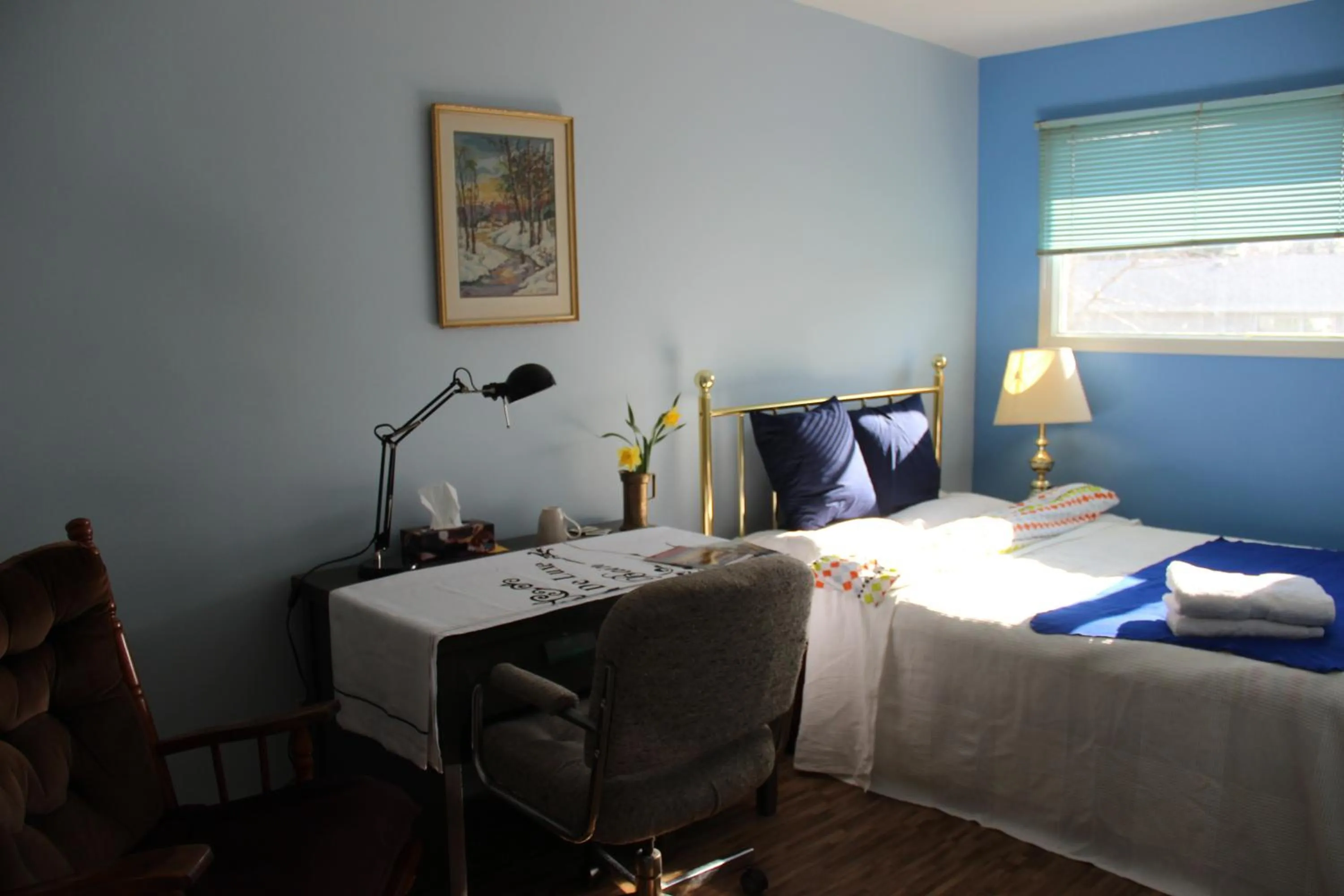 Photo of the whole room, Bed in Winnipeg Homestay